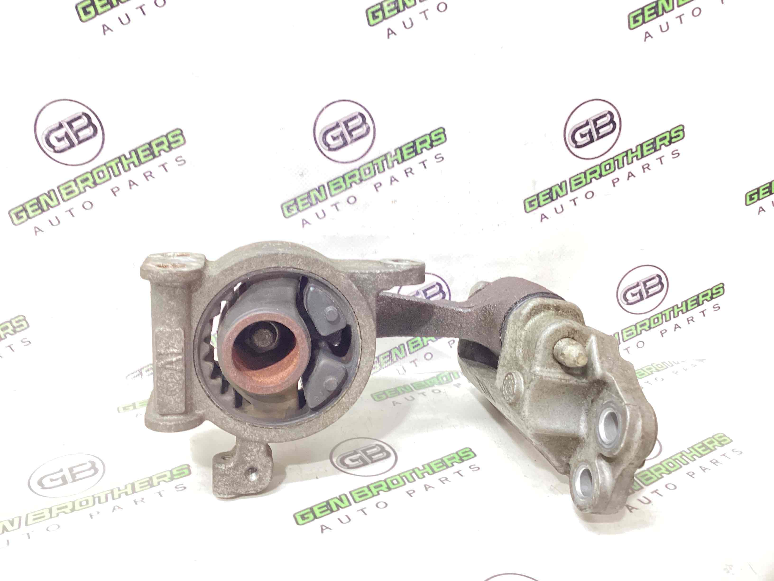 Подушка кріплення двигуна