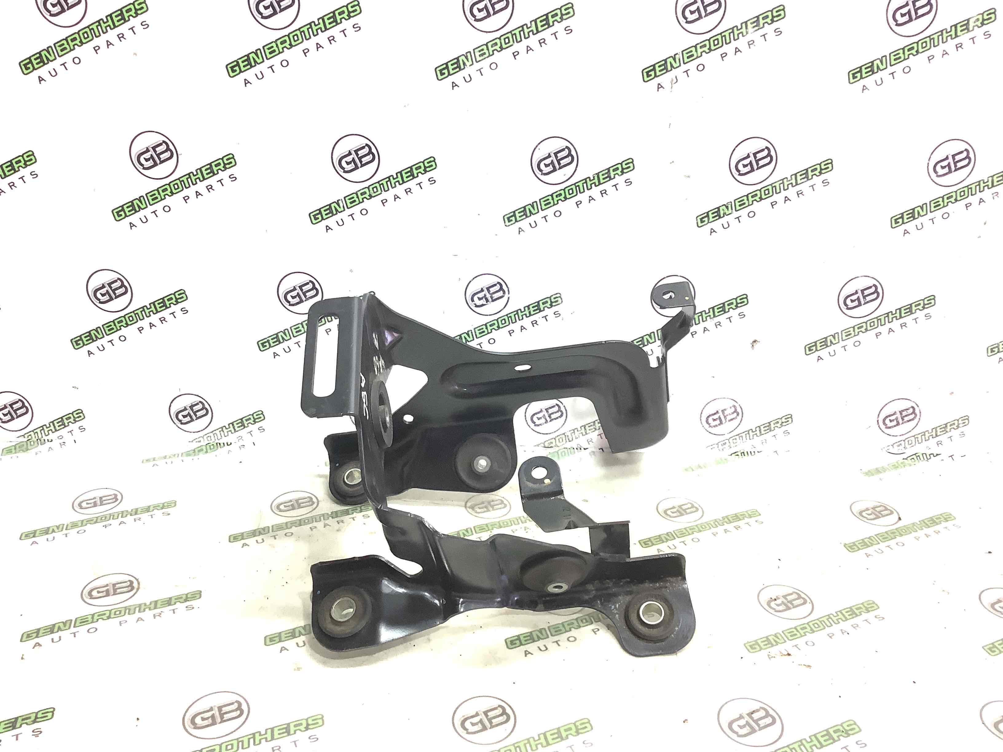 Кріплення, кронштейн