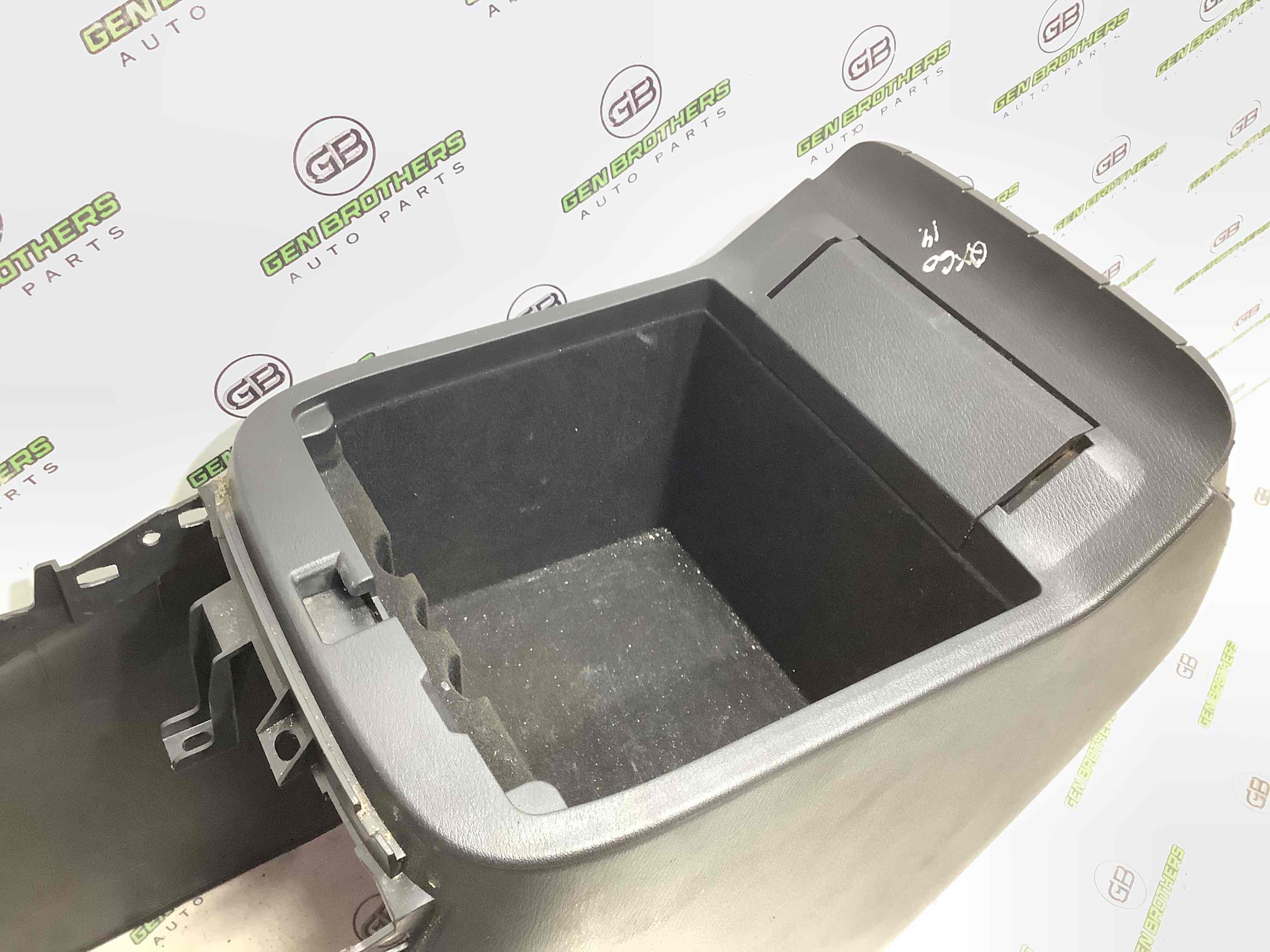 Підлокітник