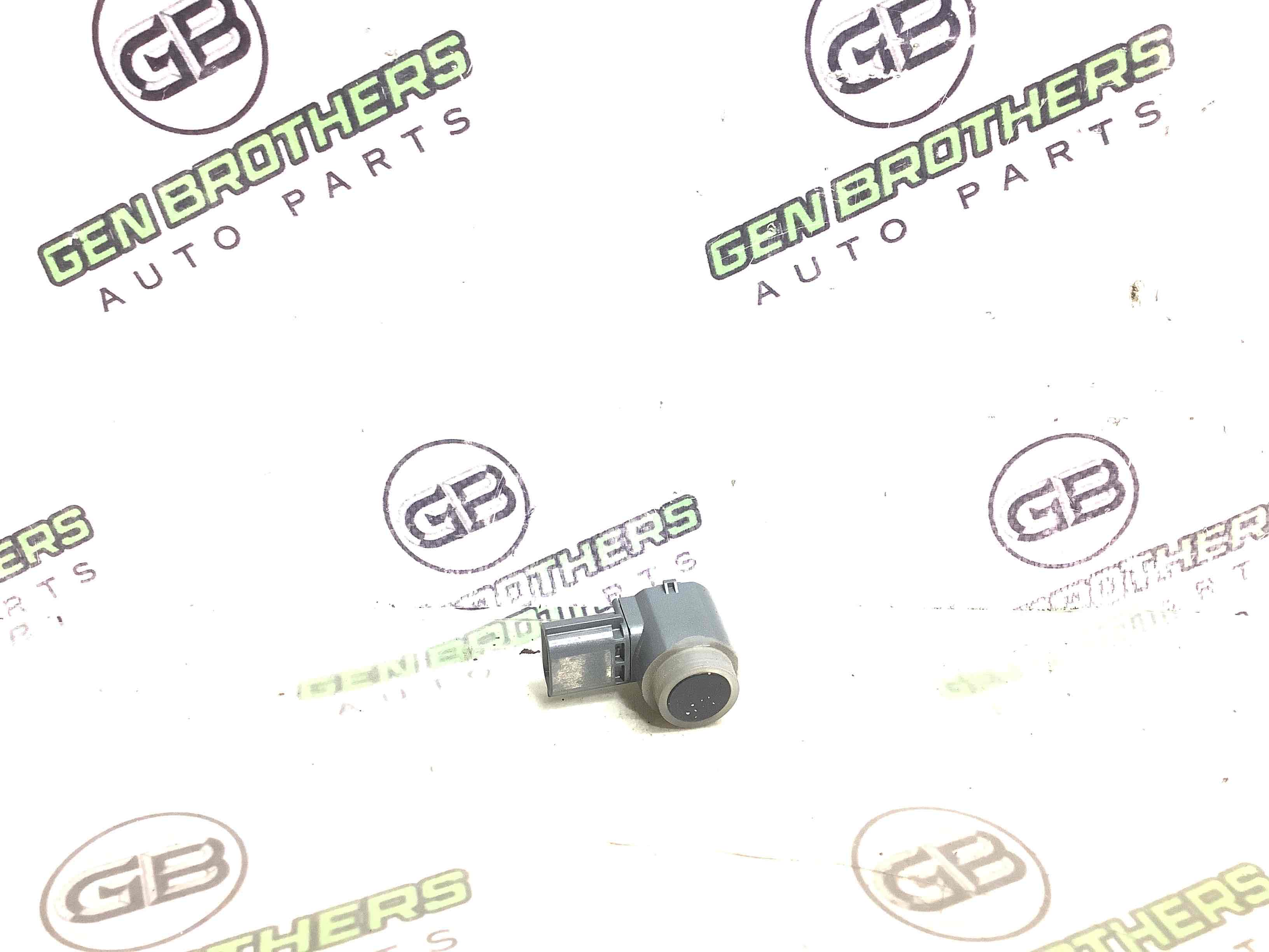 Парктронік, кріплення, корпус