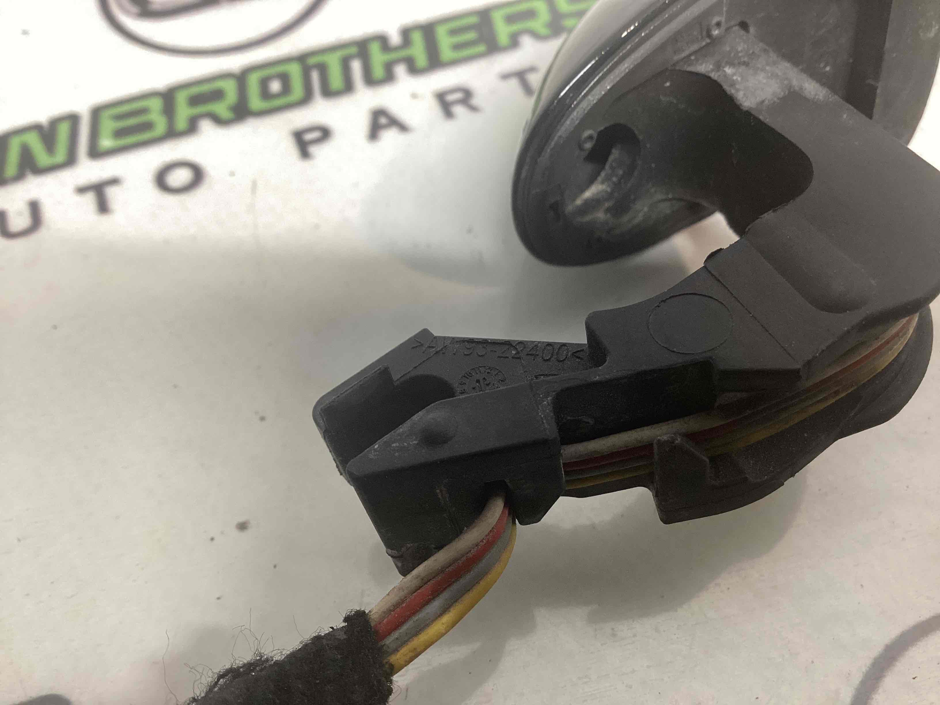 Ручка двері зовнішня