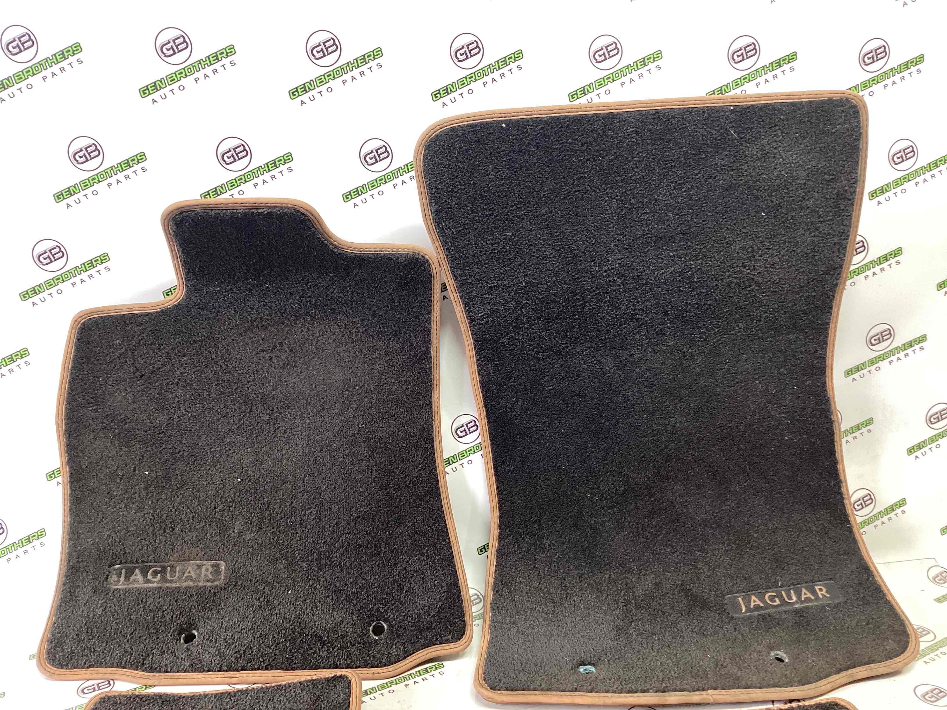 Килимки комплекти, підлога салону