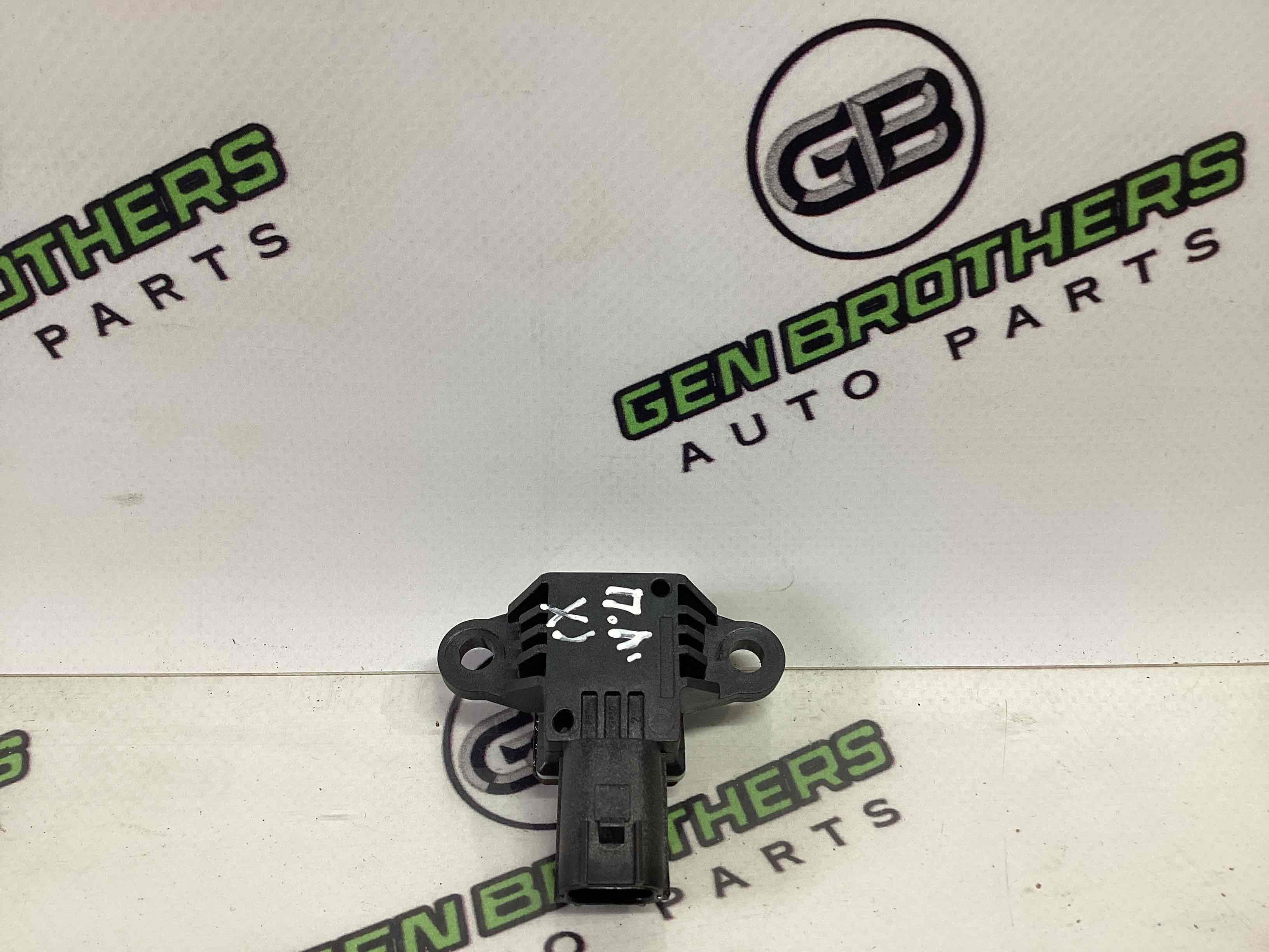 Датчик удару Airbag бічний