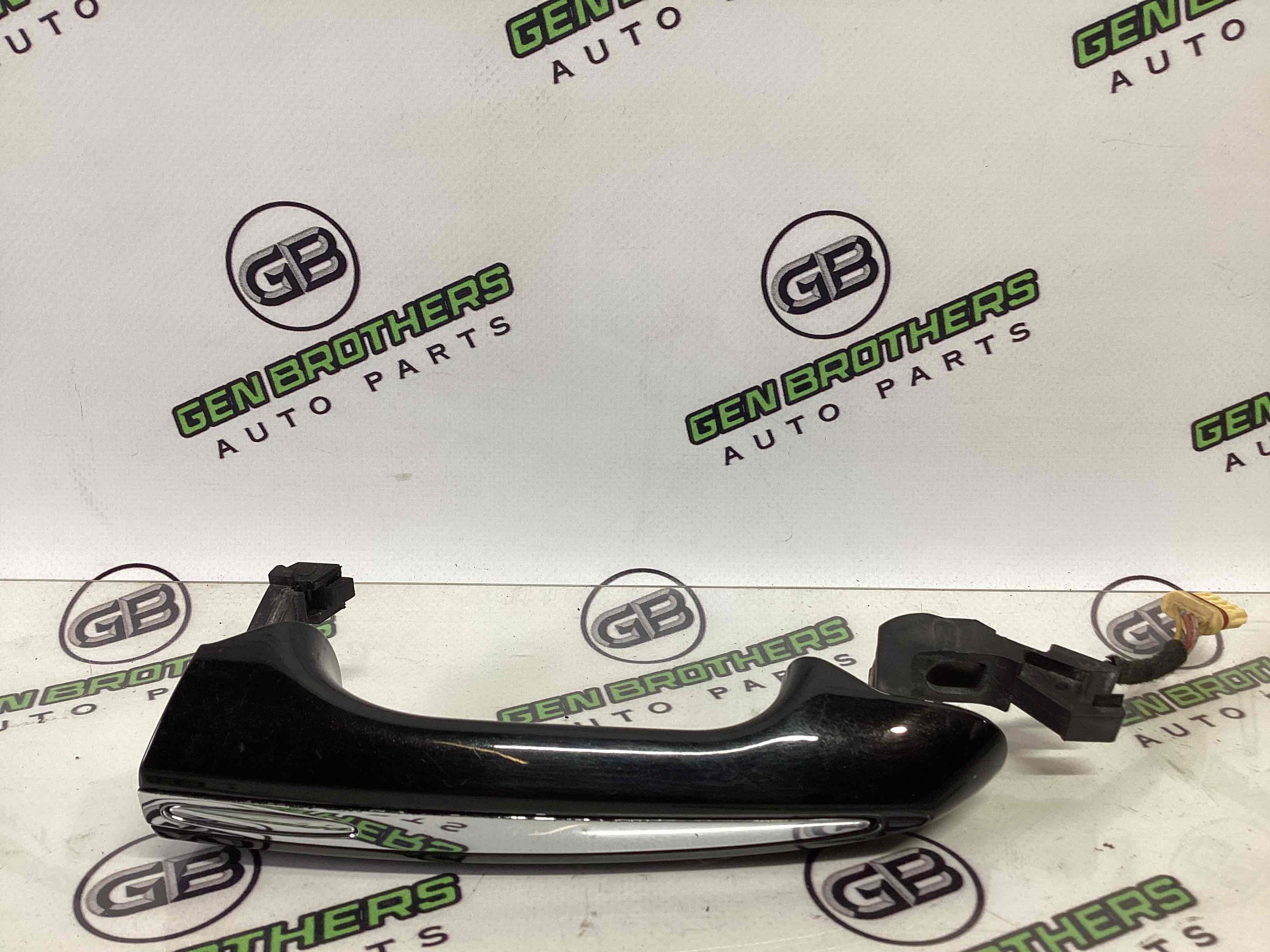 Ручка двері зовнішня