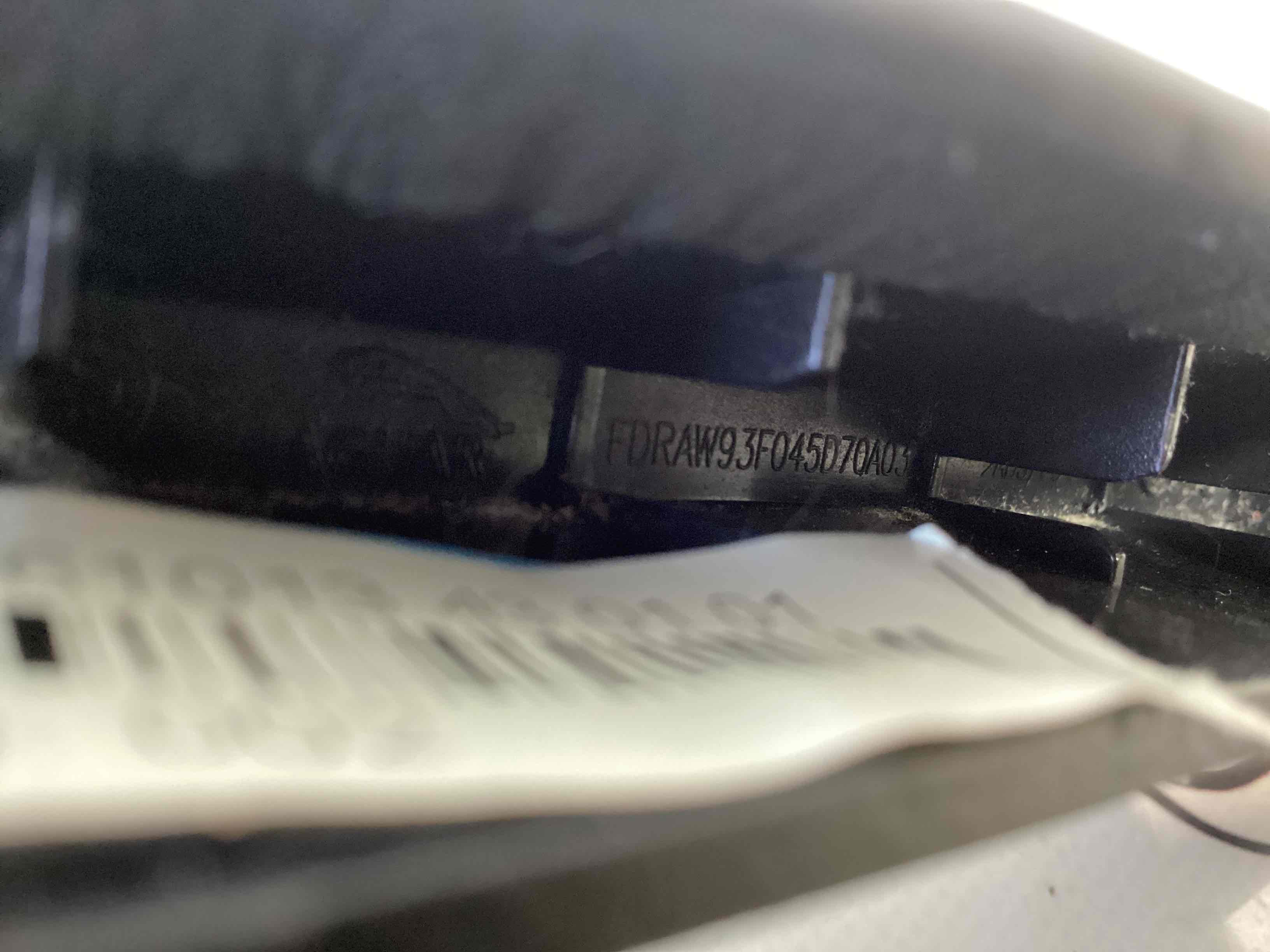 Оздоблення центральної консолі