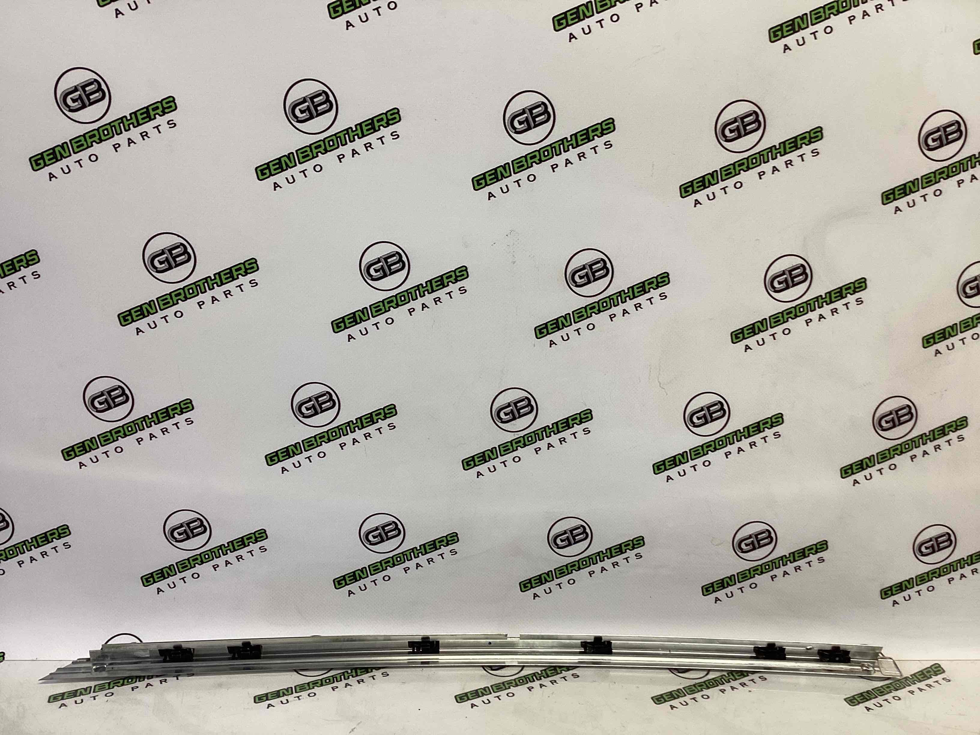 Молдинг двері задньої лівої