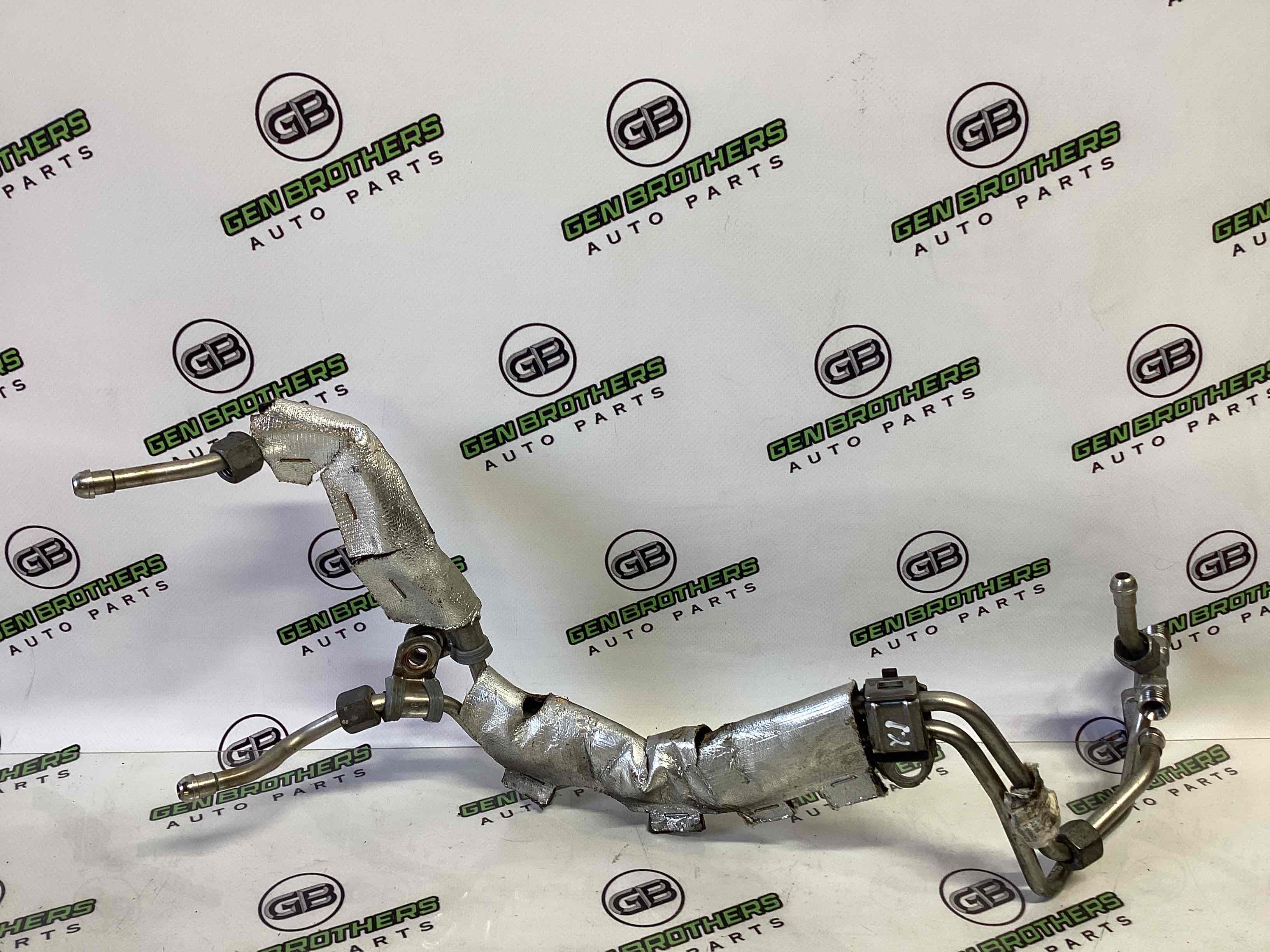 Трубка паливна