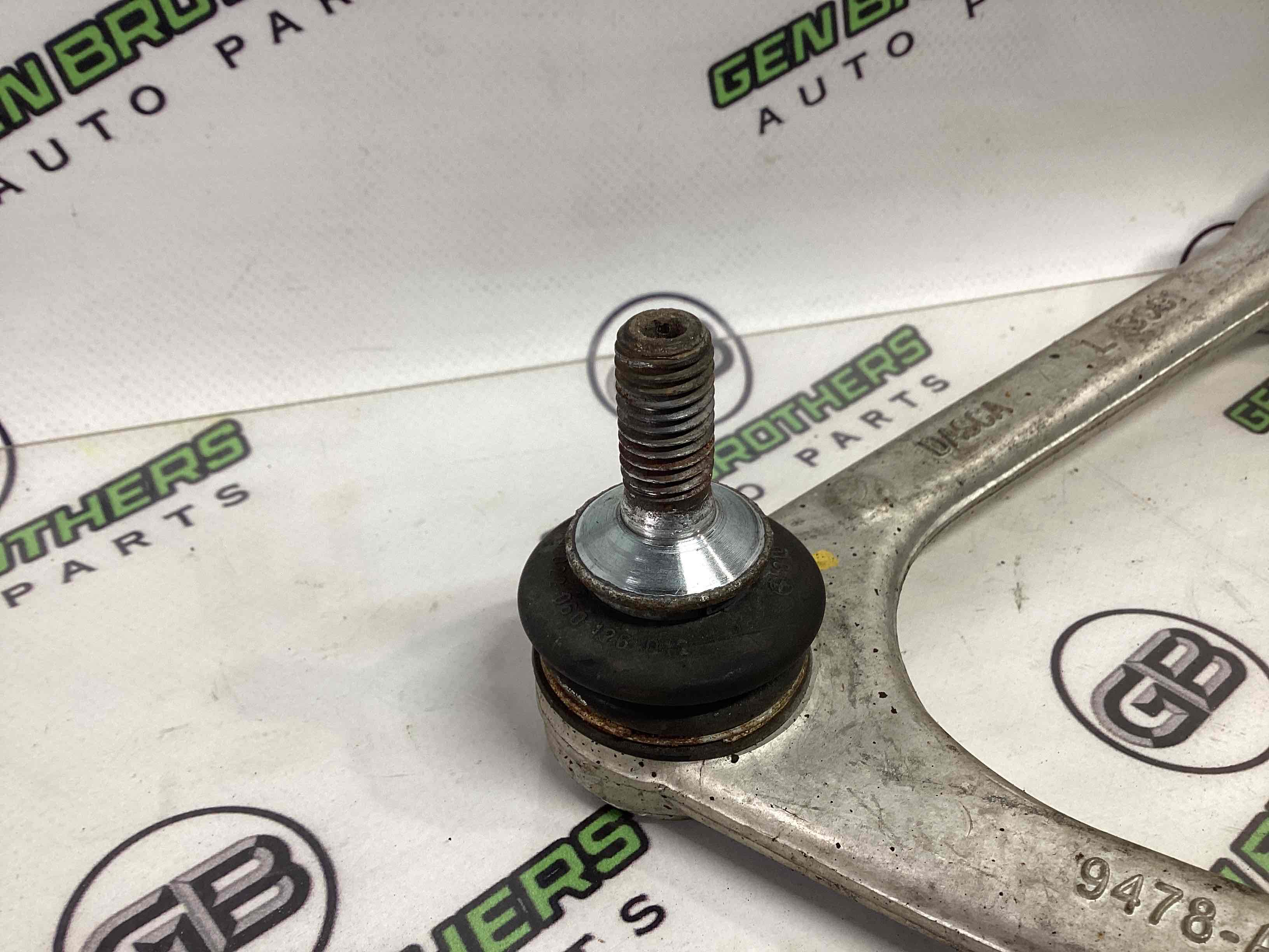 Важіль передній лівий