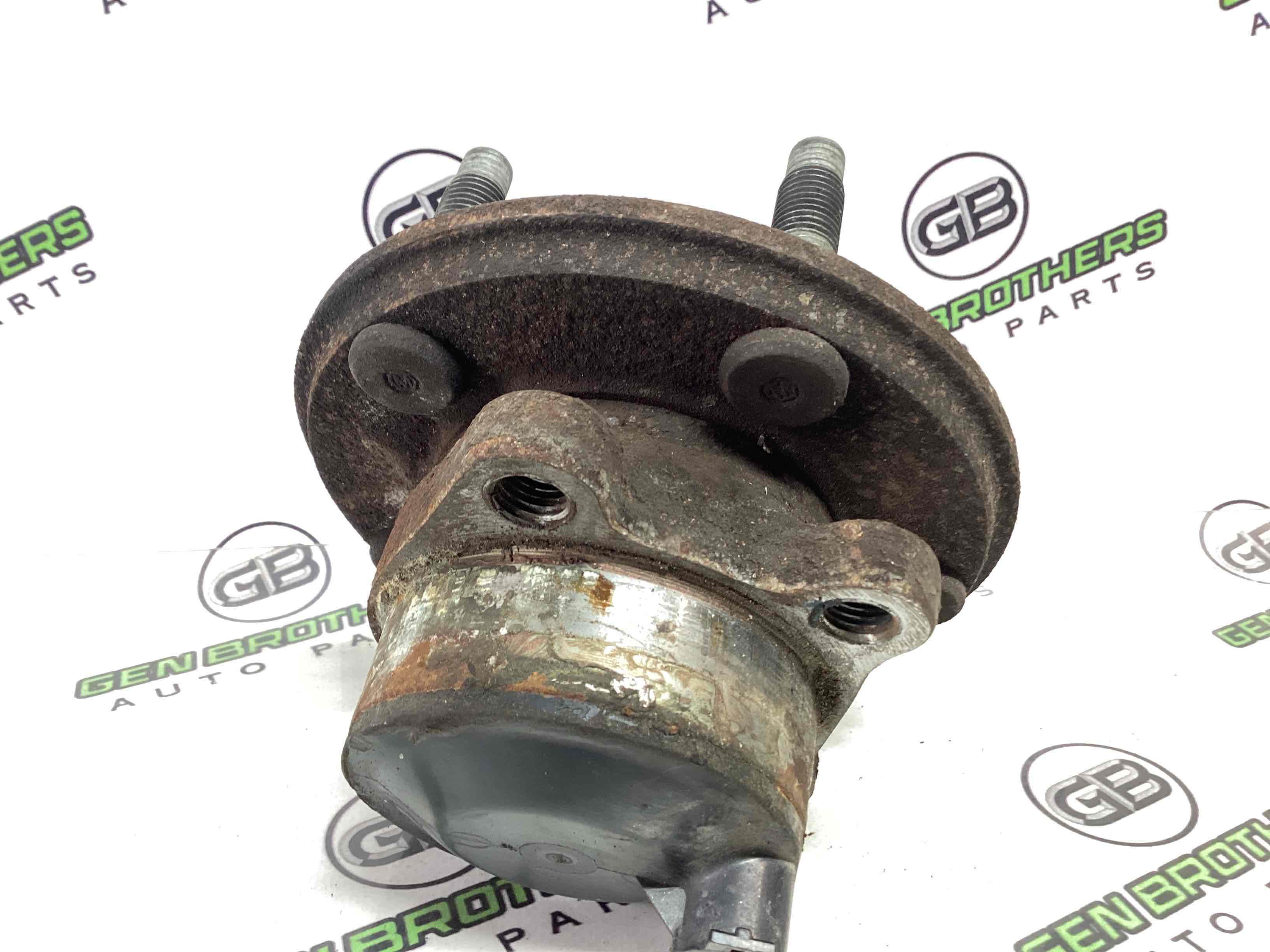 Ступиця передня