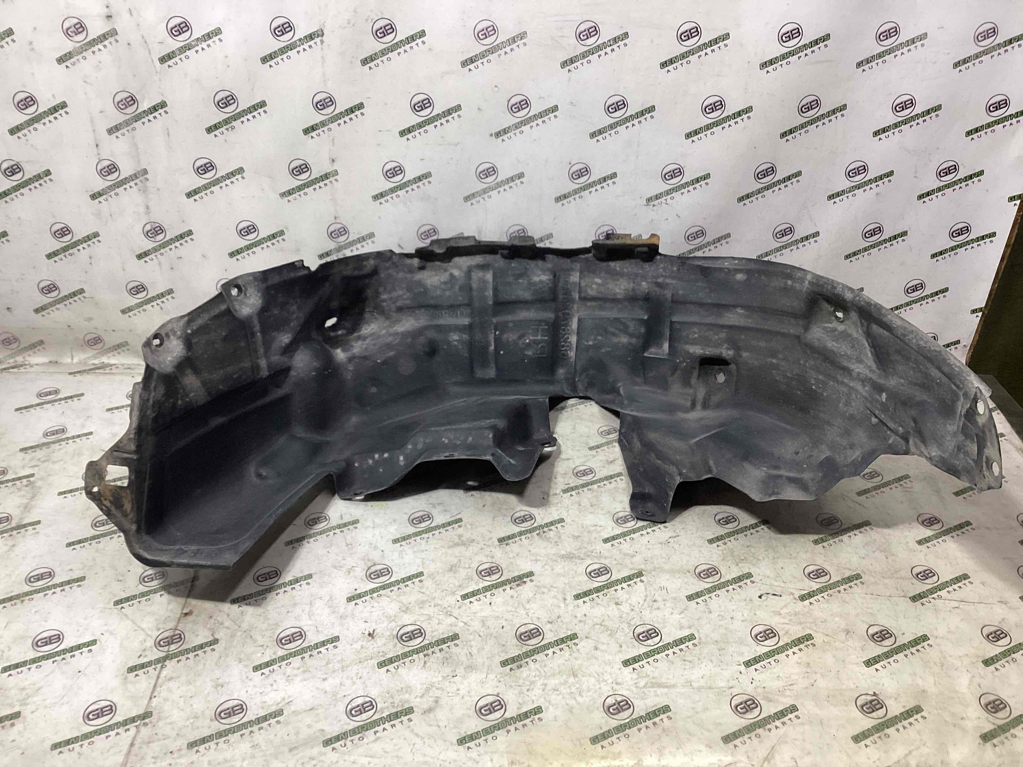 Захист арок задній правий підкрилок