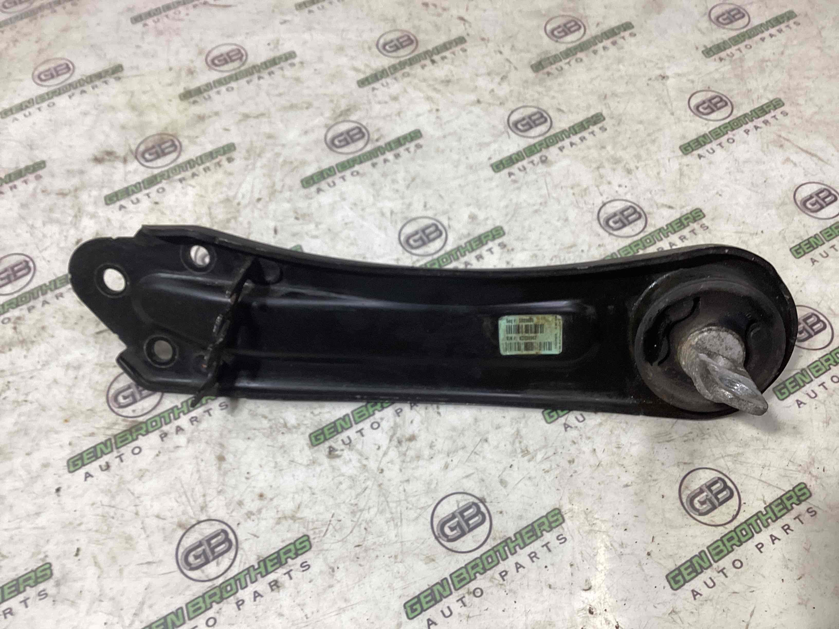 Важіль задній лівий