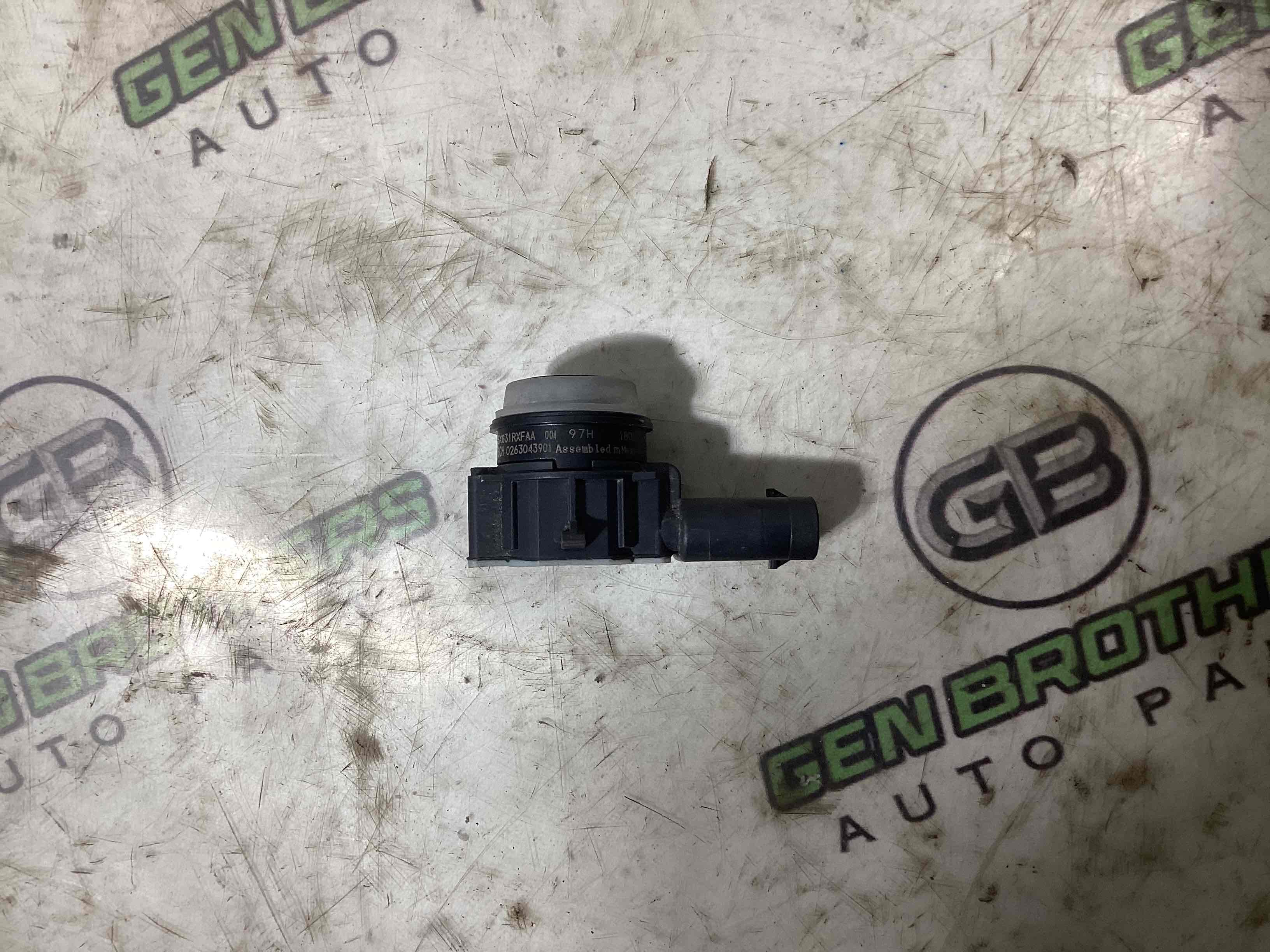 Парктронік, кріплення, корпус