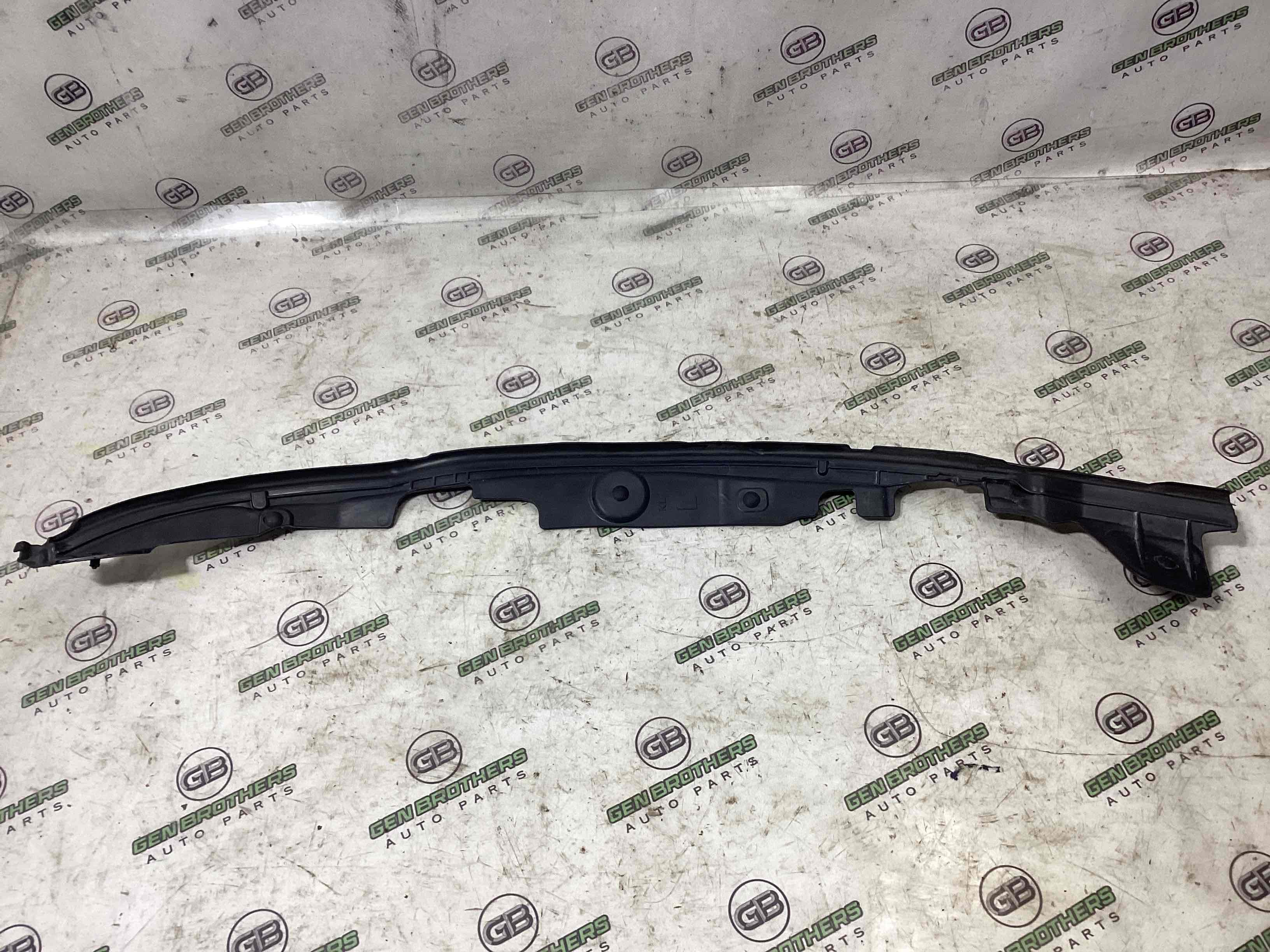 Ущільнювач скла, двері