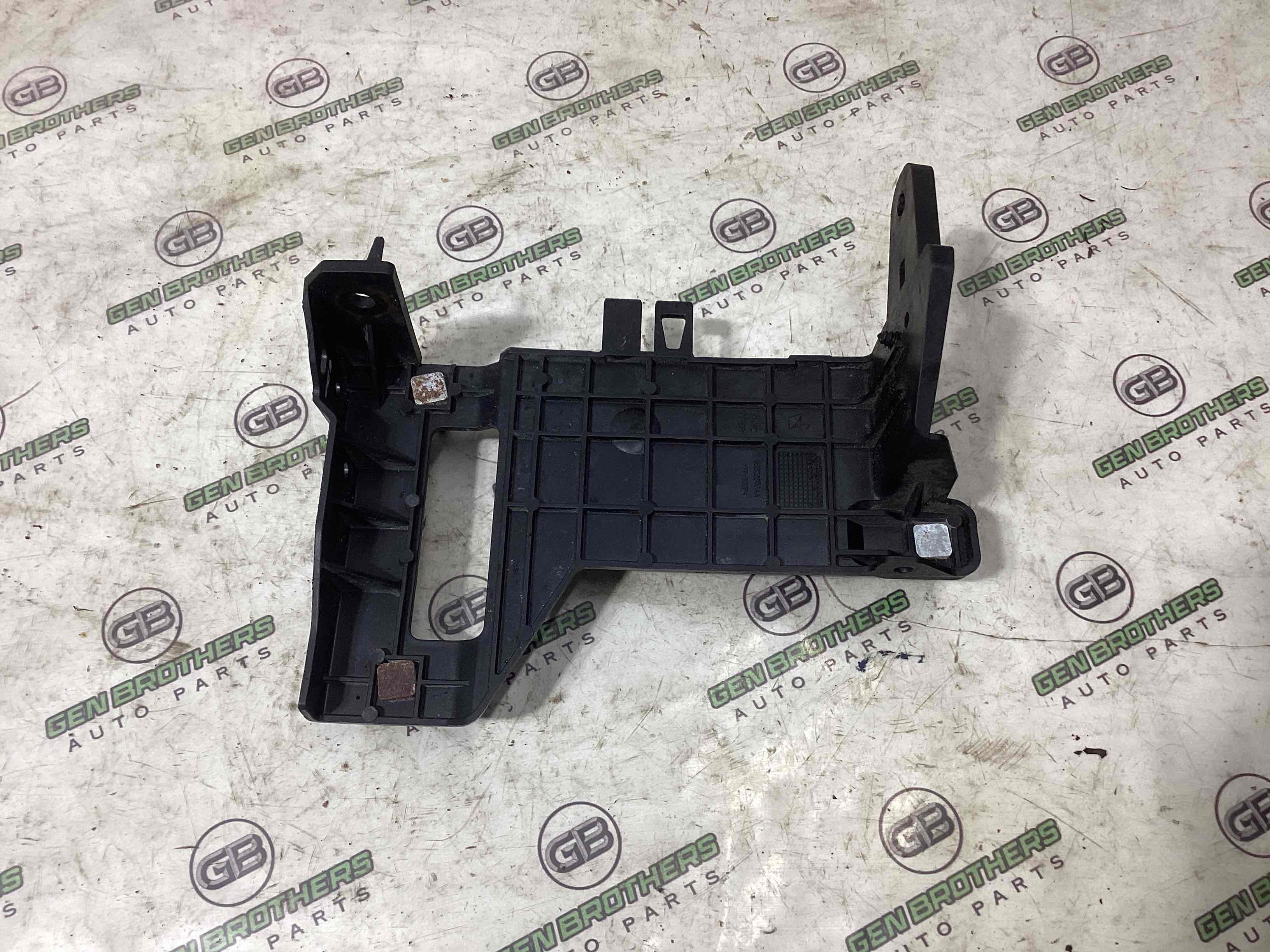 Кріплення, кронштейн