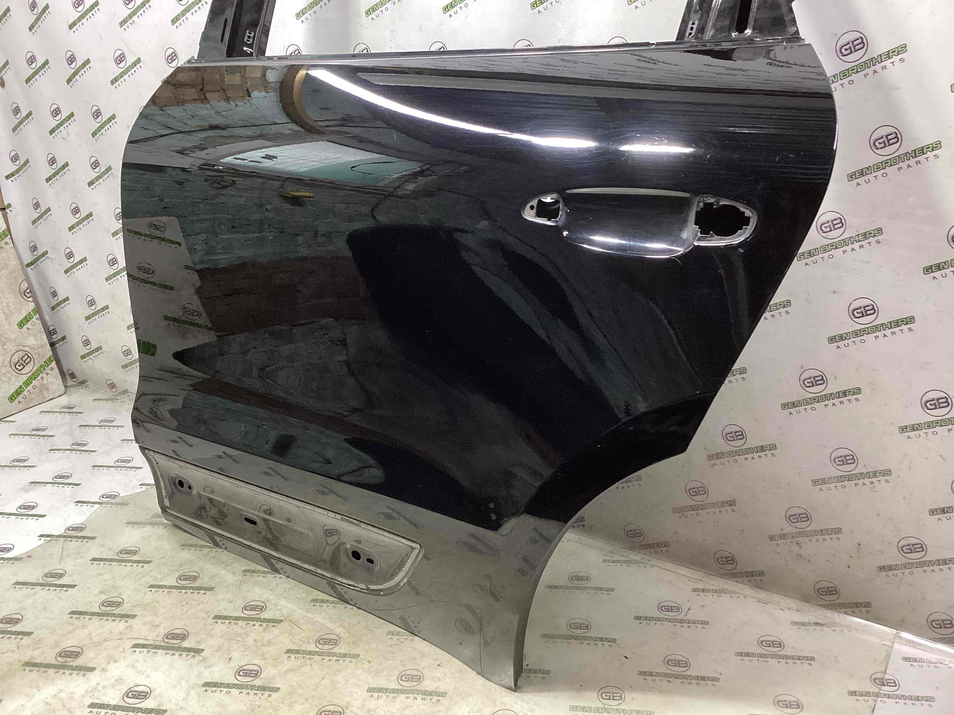 Двері задні ліві