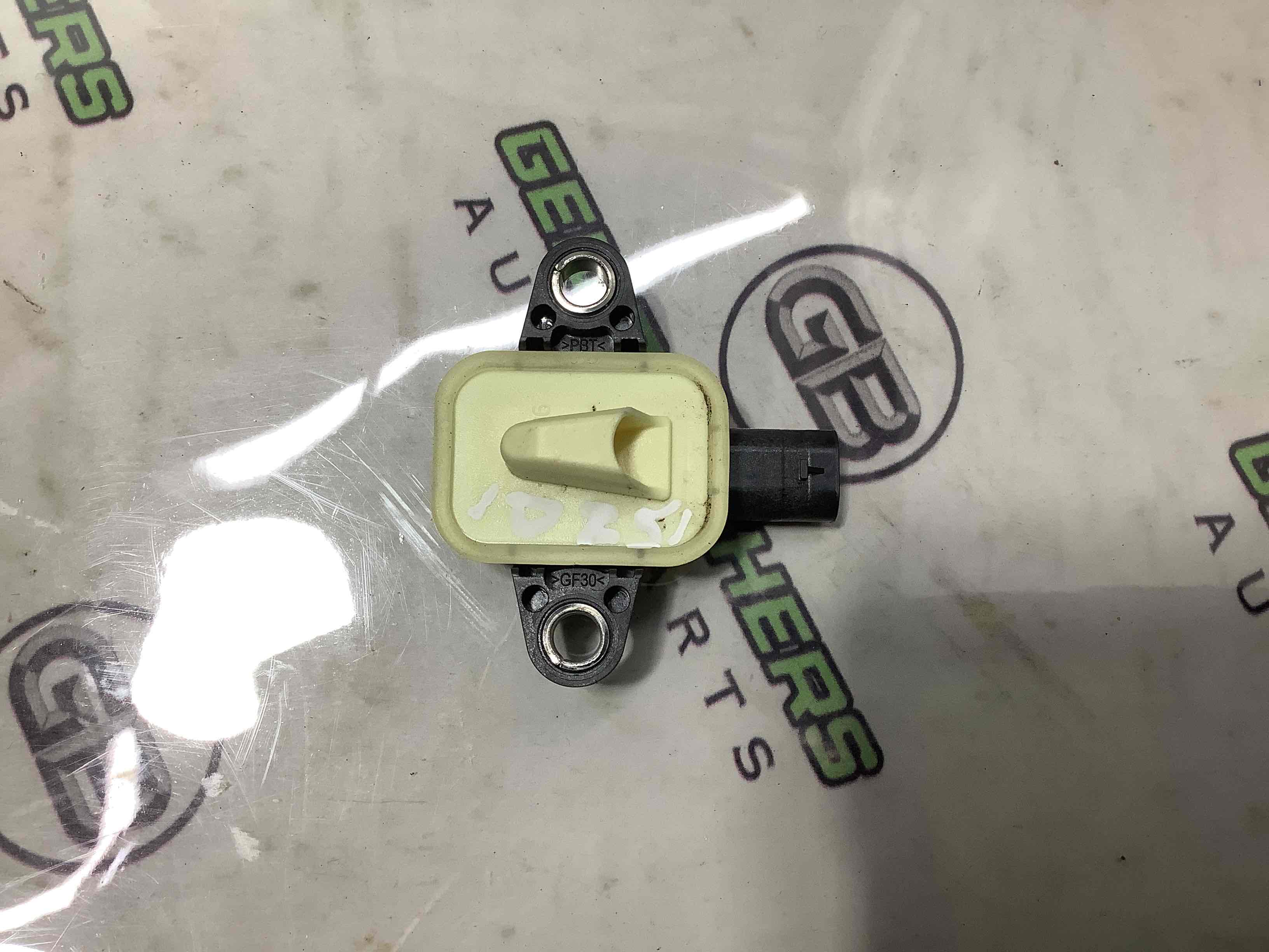 Датчик удару Airbag