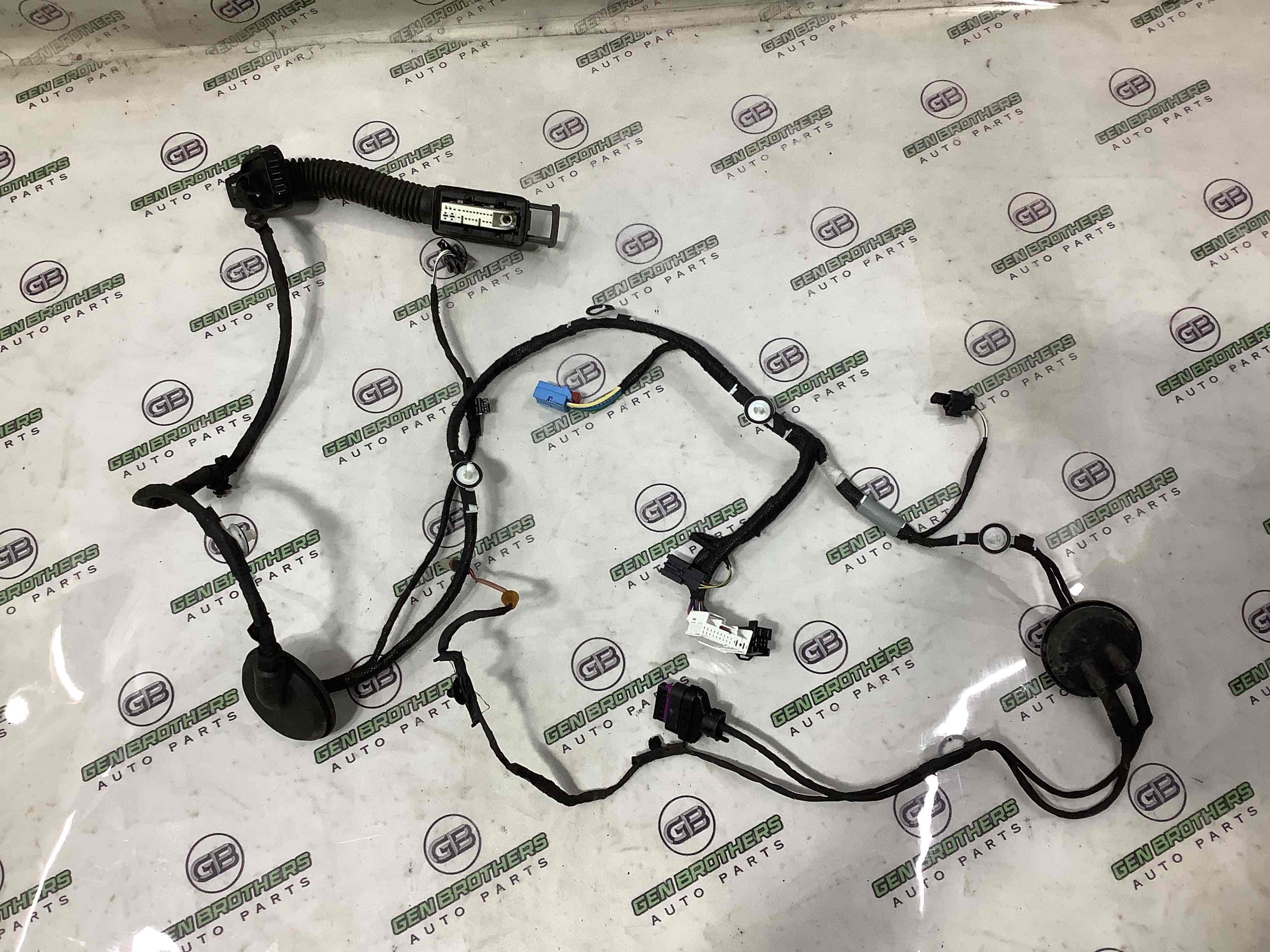 Електропроводка дверей, кришки багажника коса