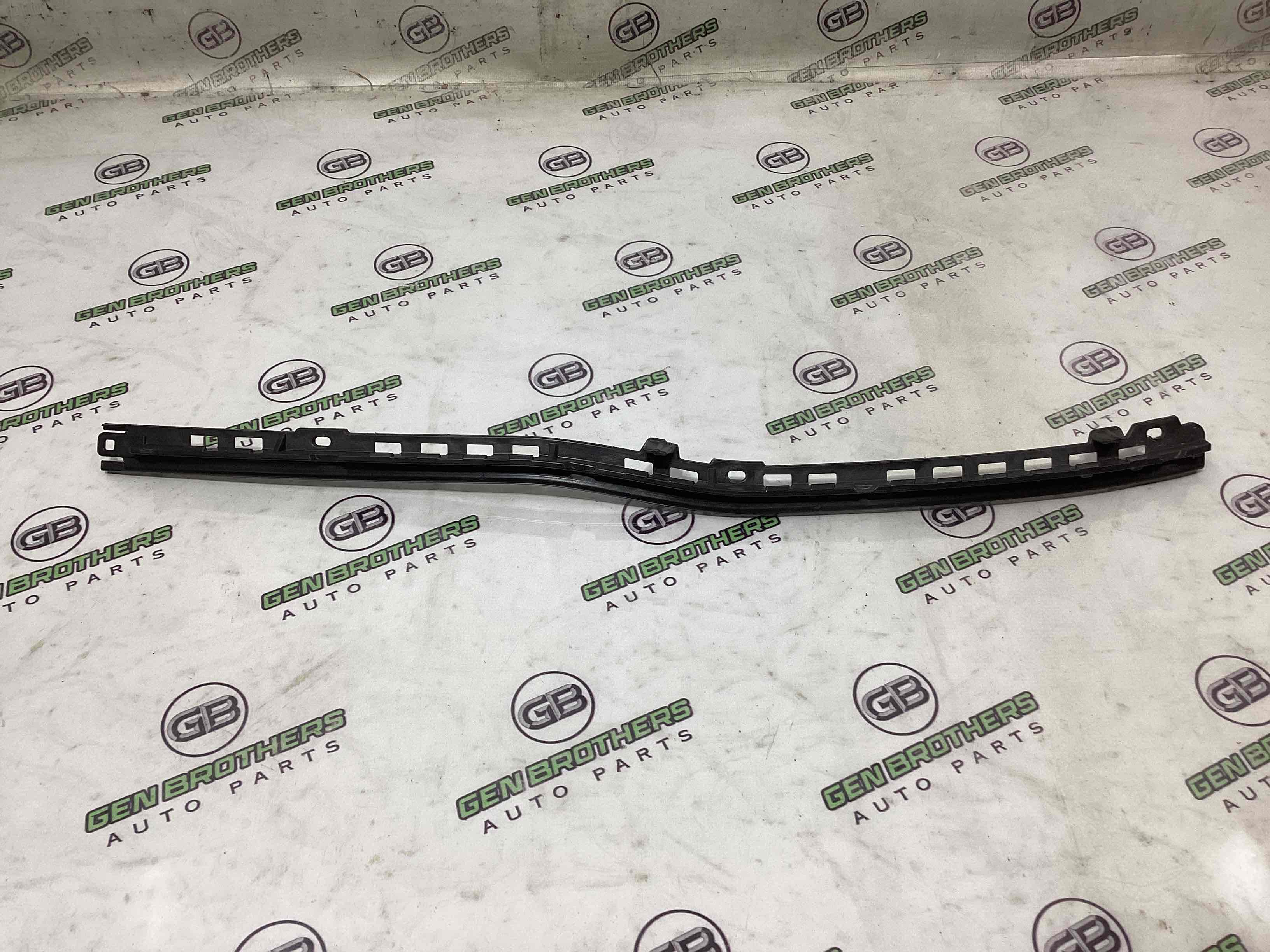 Кріплення, кронштейн