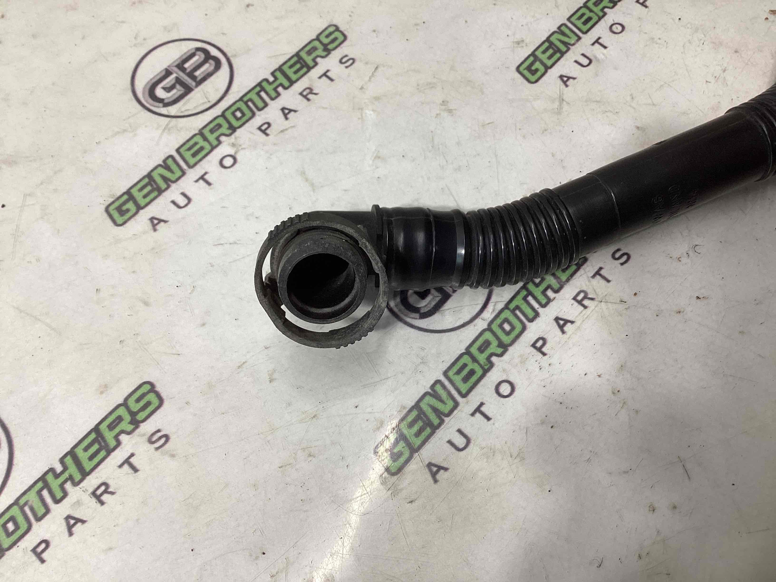 Патрубок воздушного фильтра