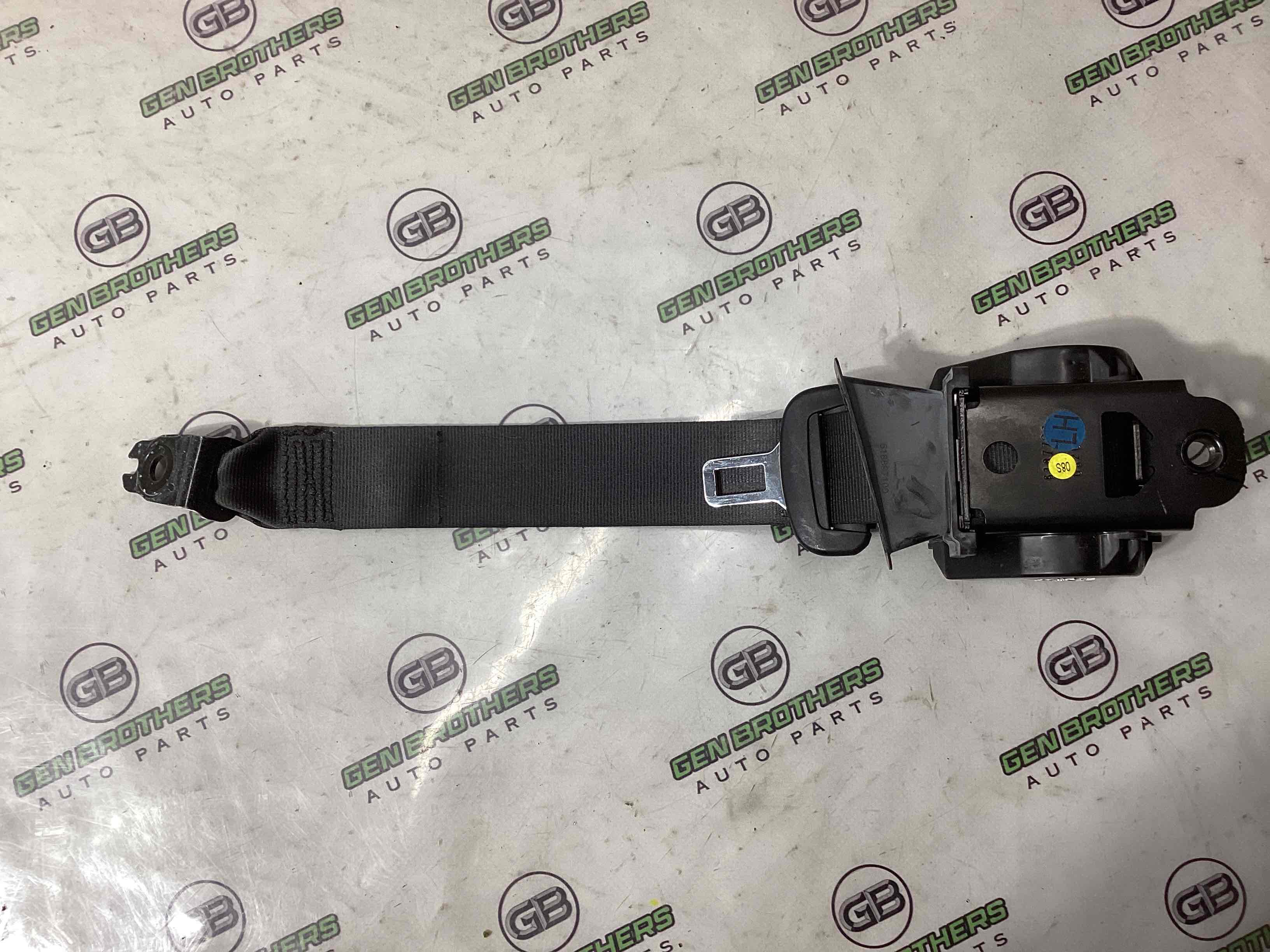 Ремень безопасности