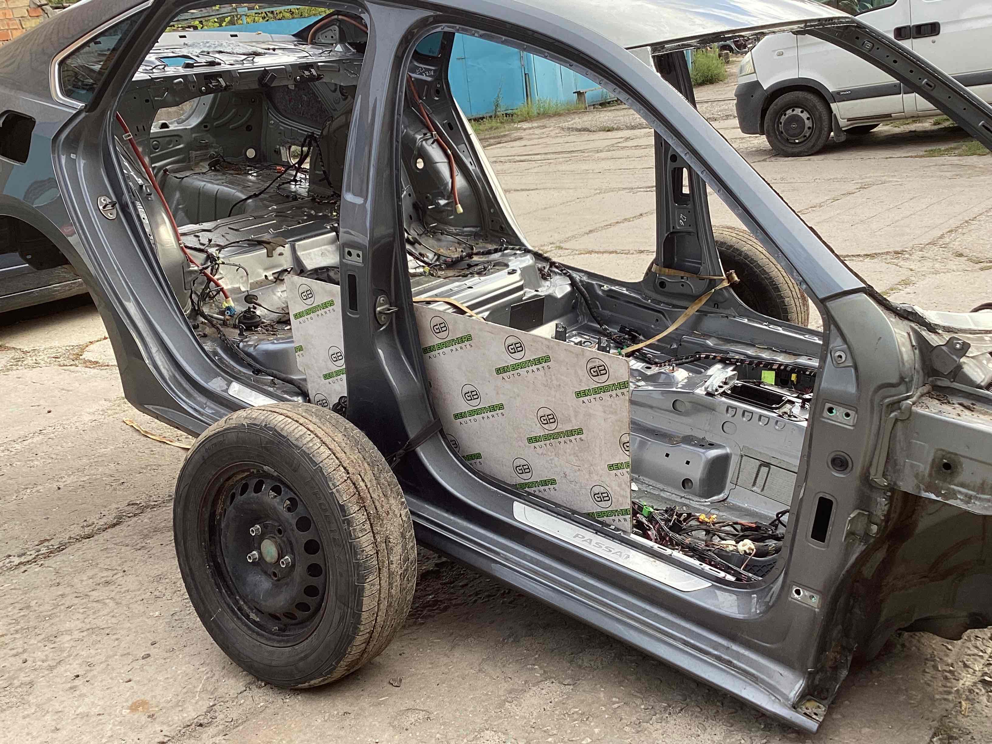 Стойки кузова и пороги