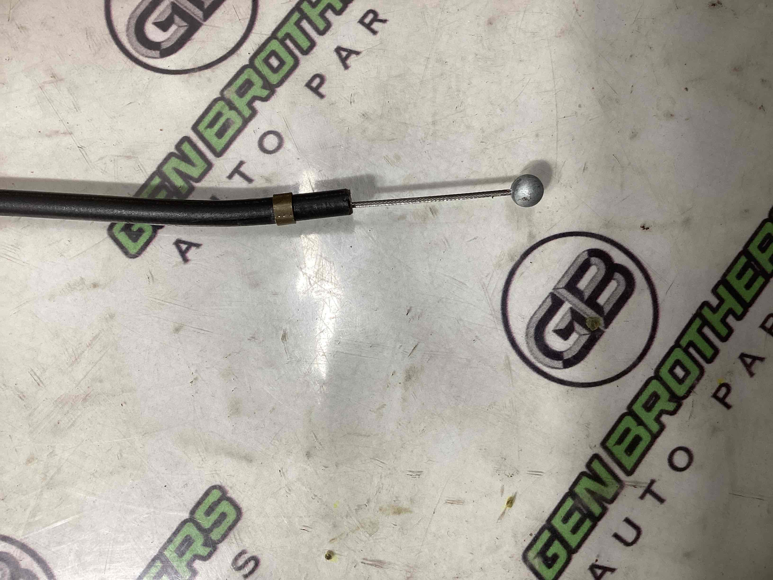 Замок капота, трос капота