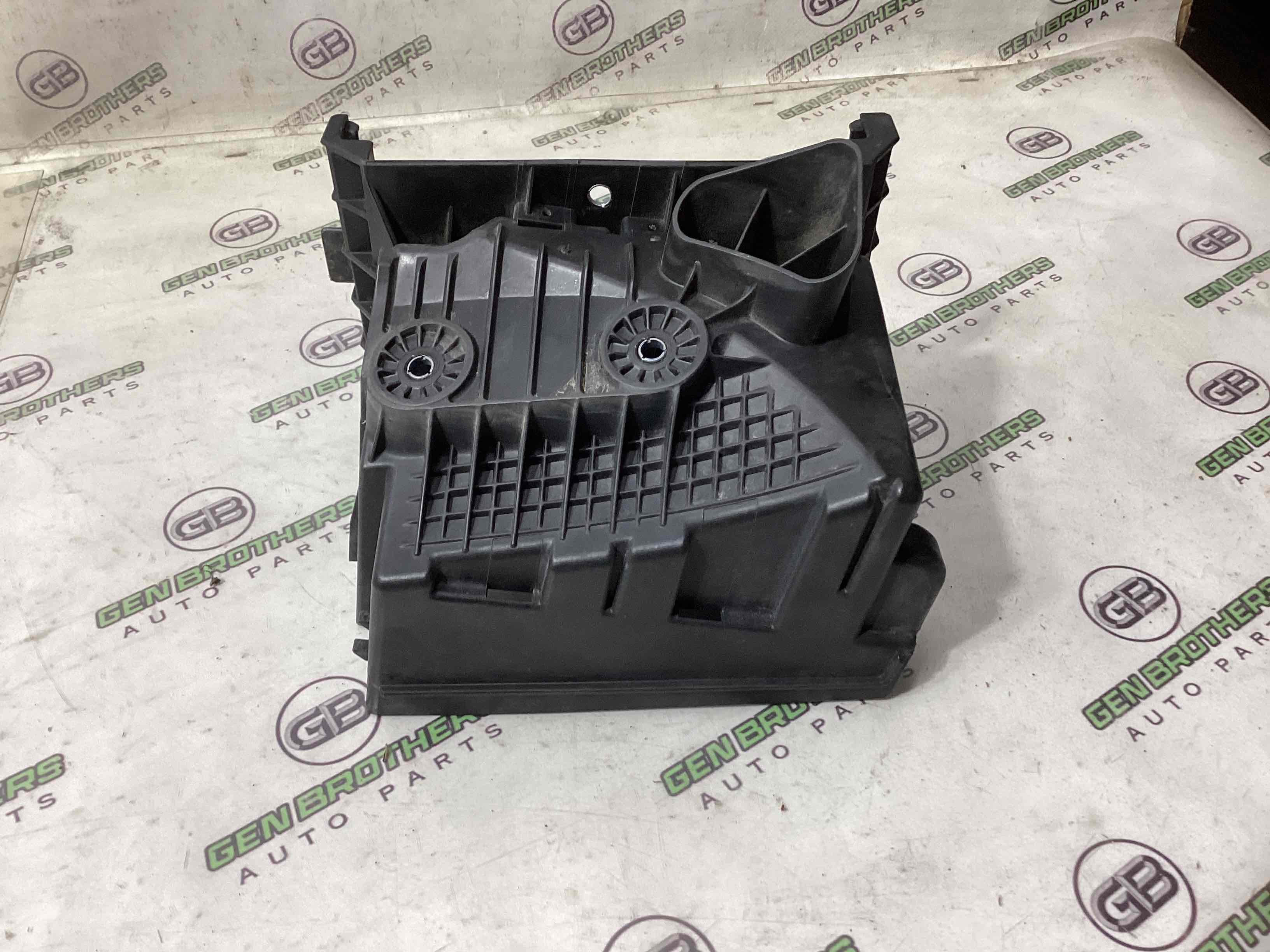 Крышка корпус блока предохранителей