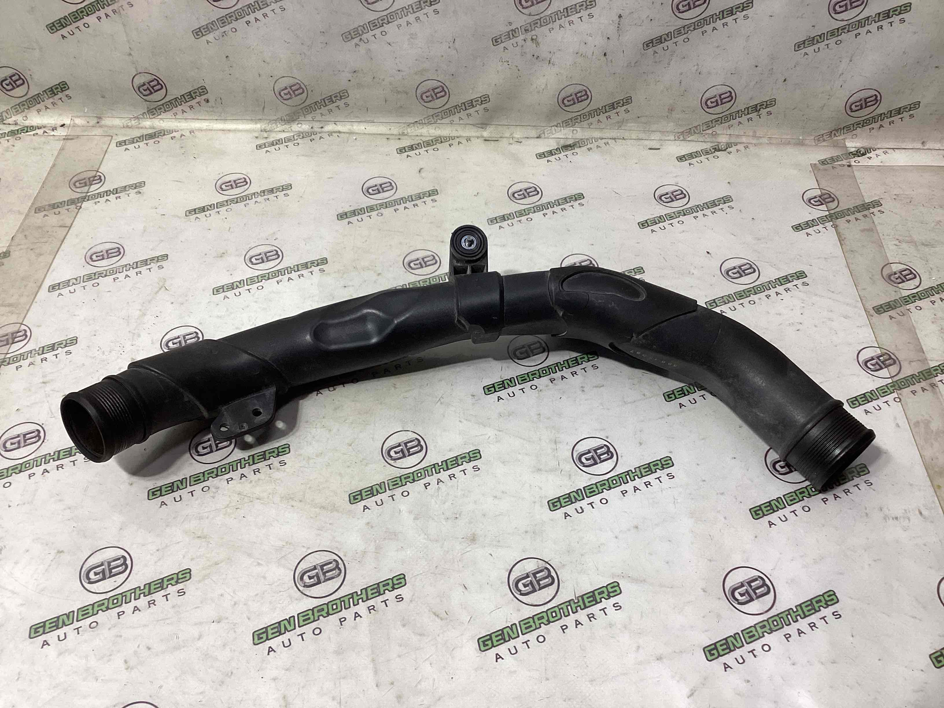 Патрубок интеркулера