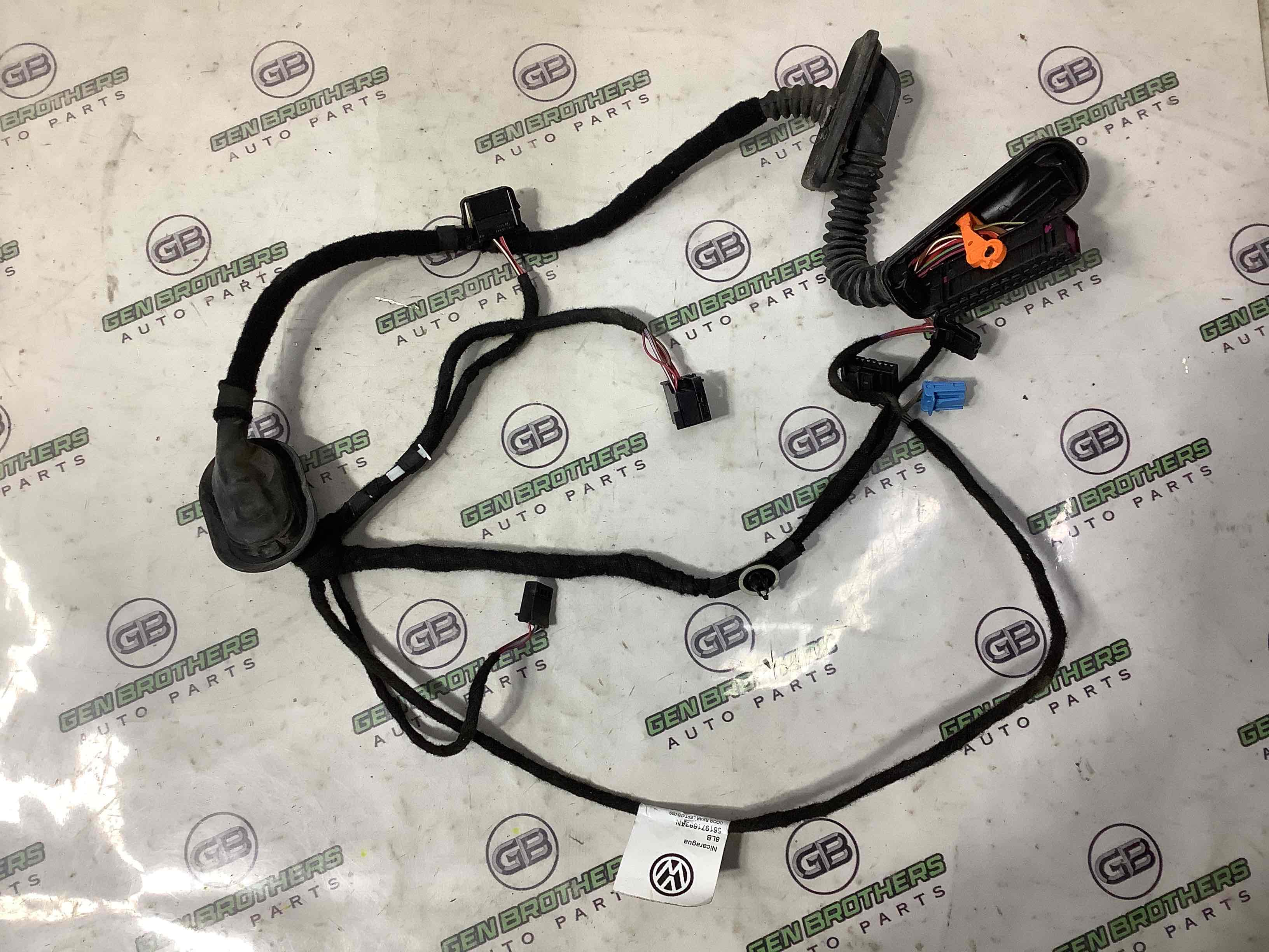 Электропроводка дверей, крышки багажника коса