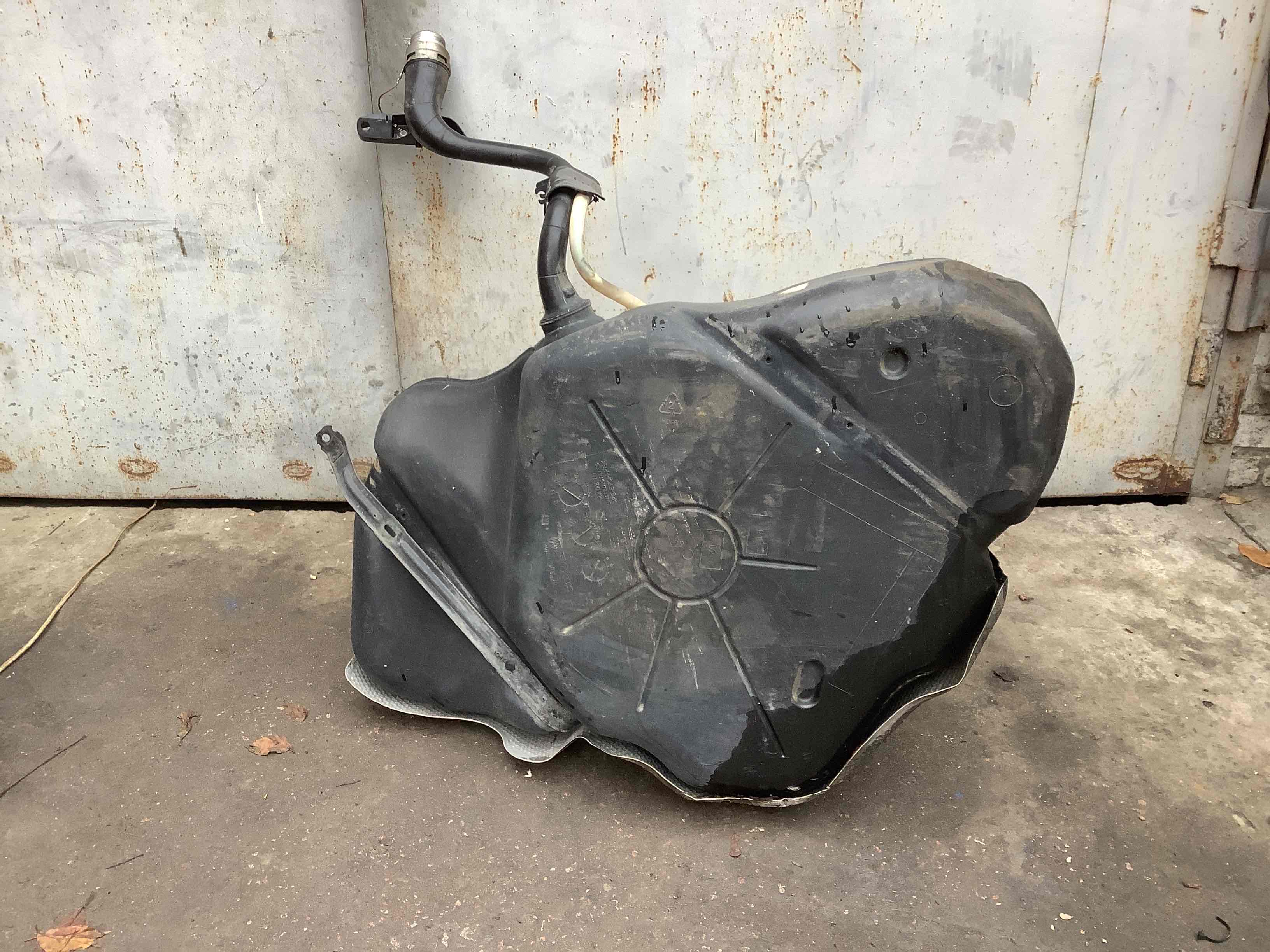 Топливный бак