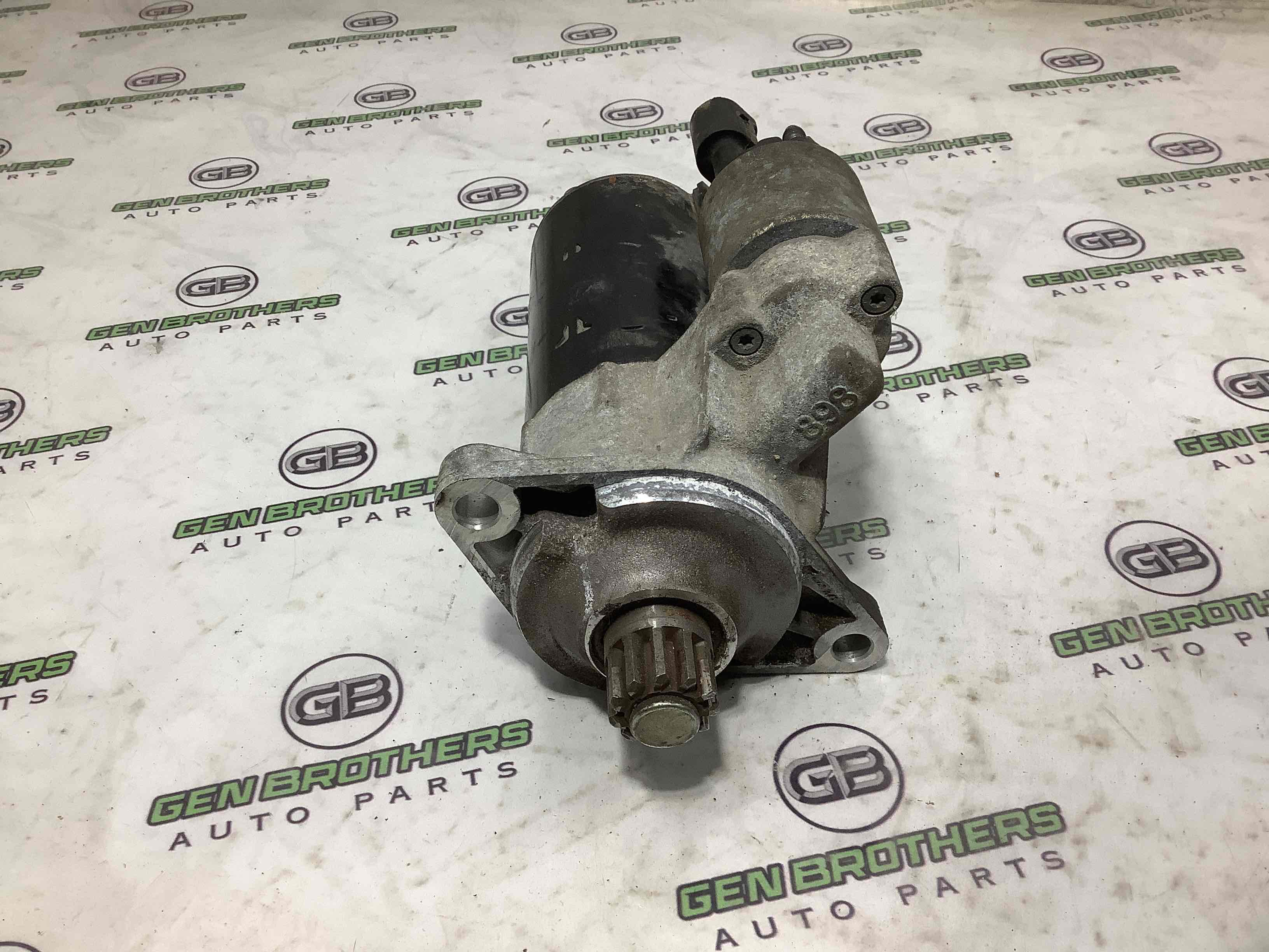 Стартер, кронштейн стартера