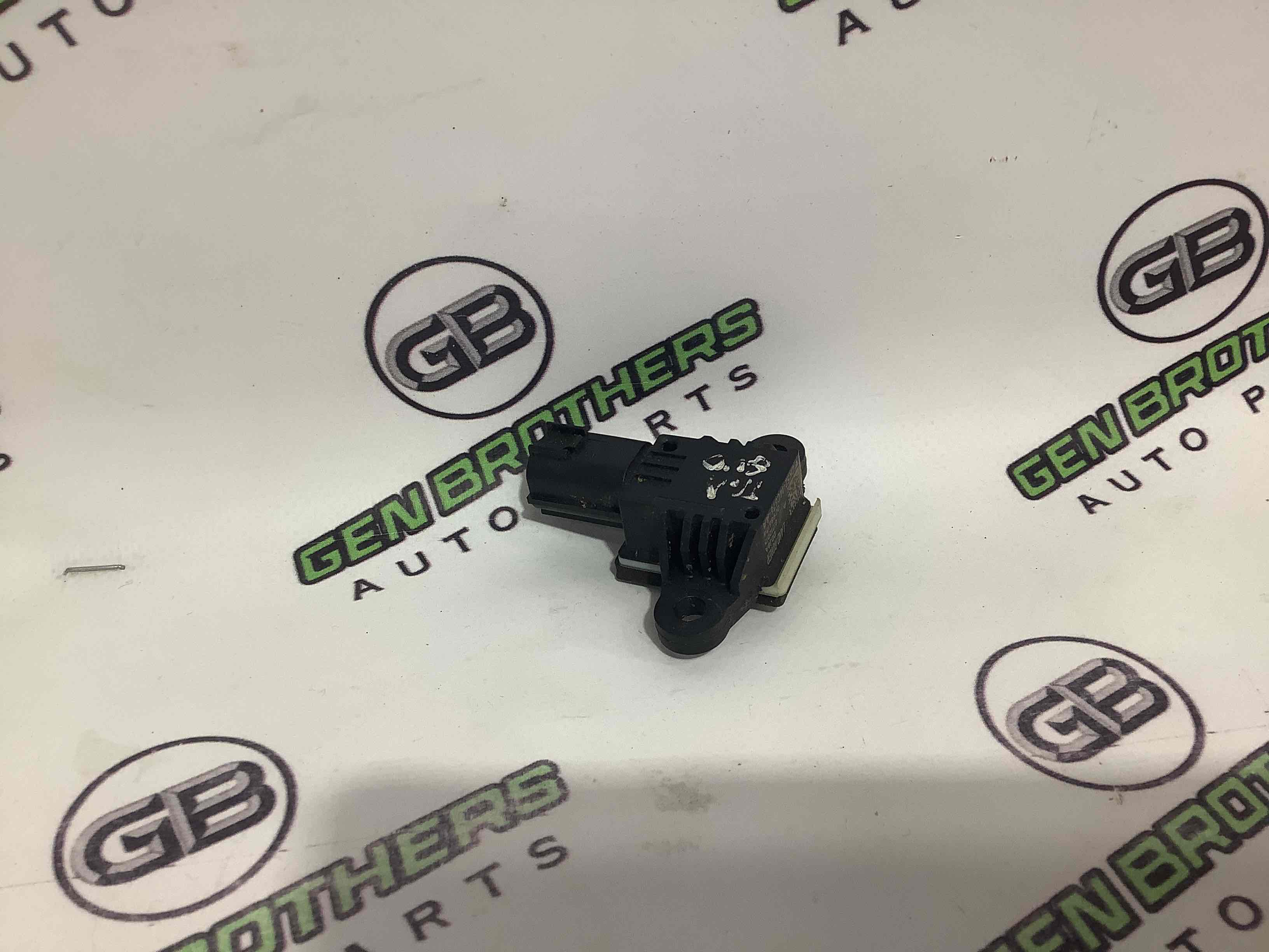 Датчик удару Airbag бічний