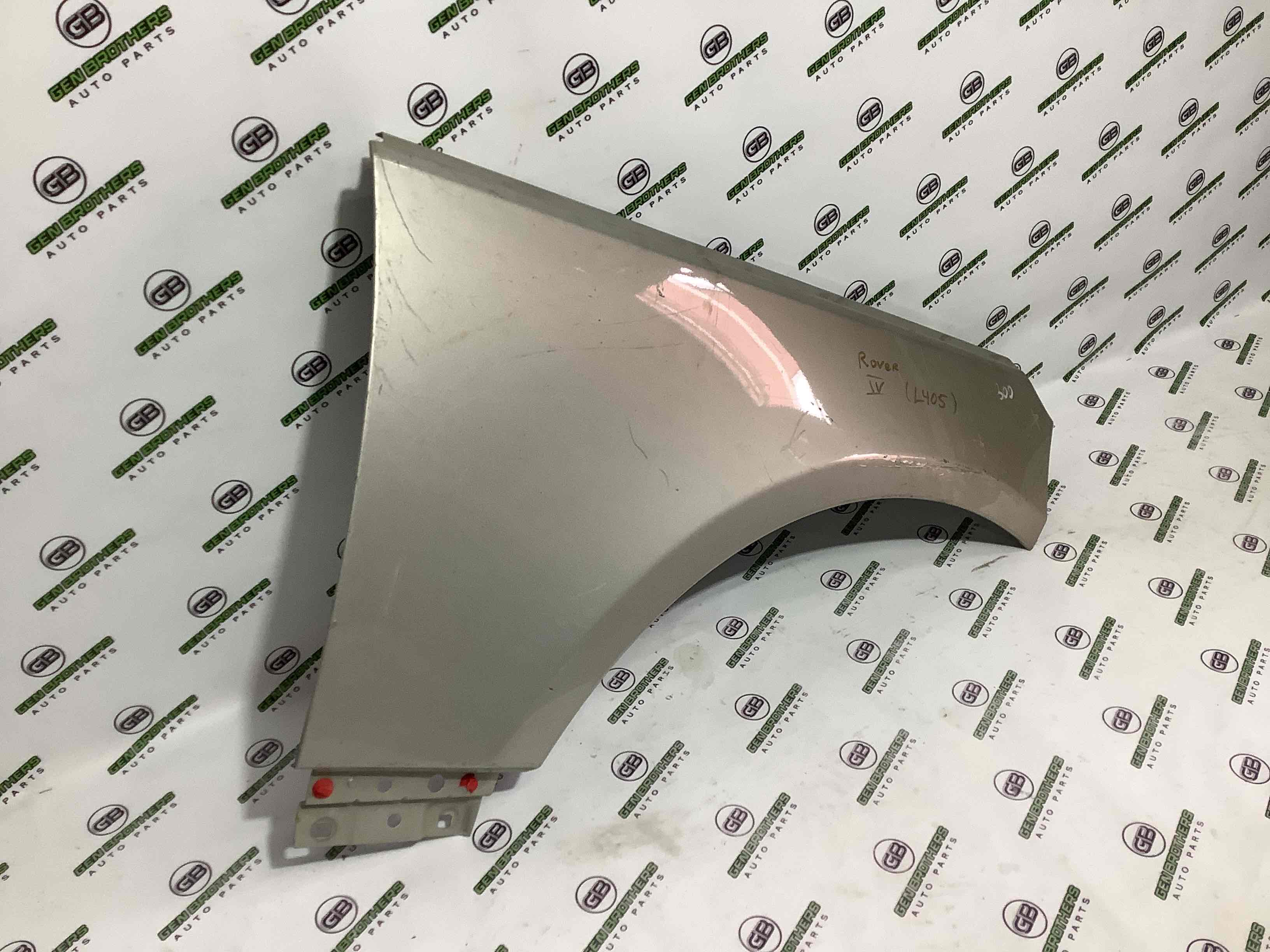 Крило переднє праве