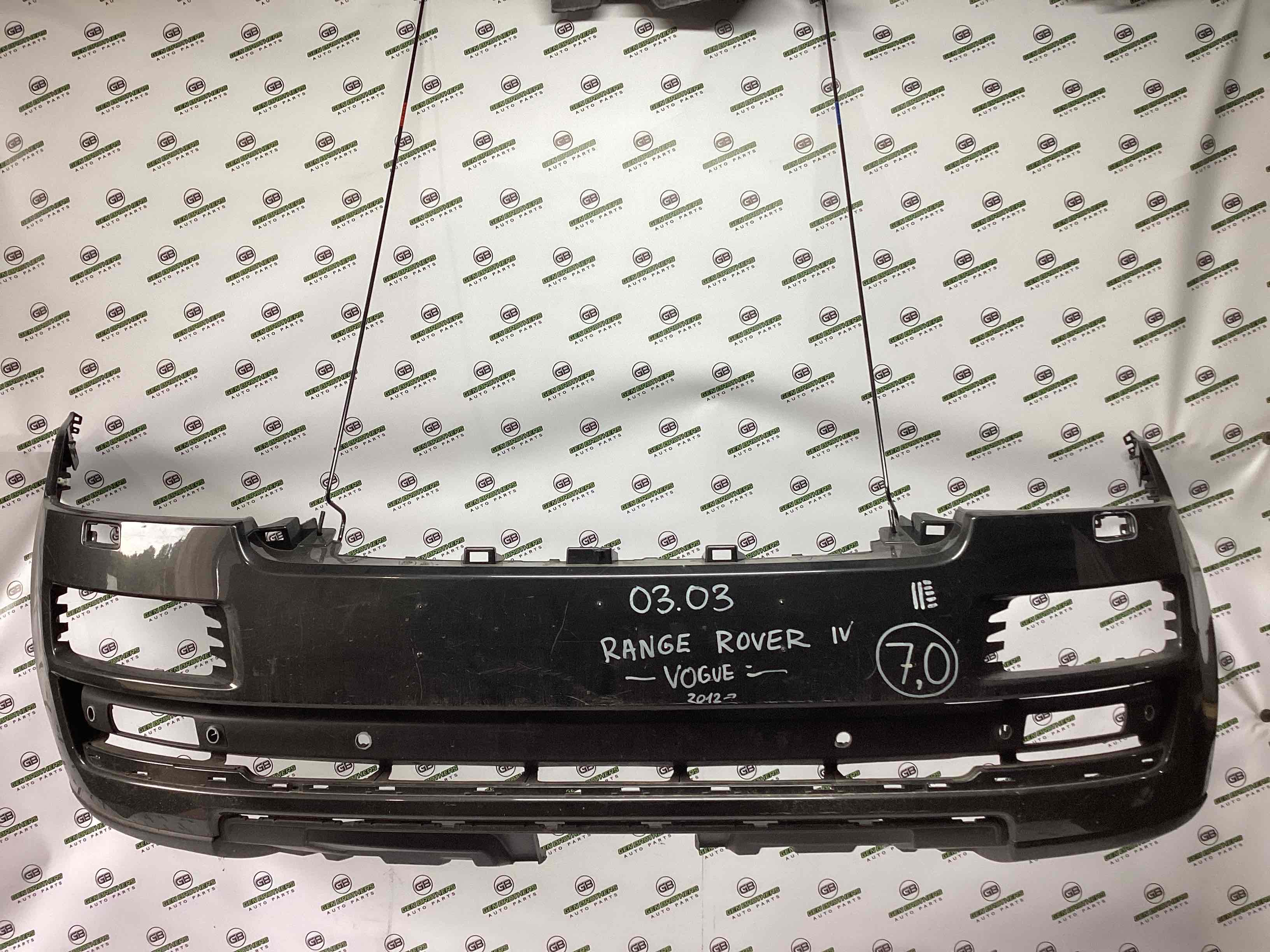 Бампер передній