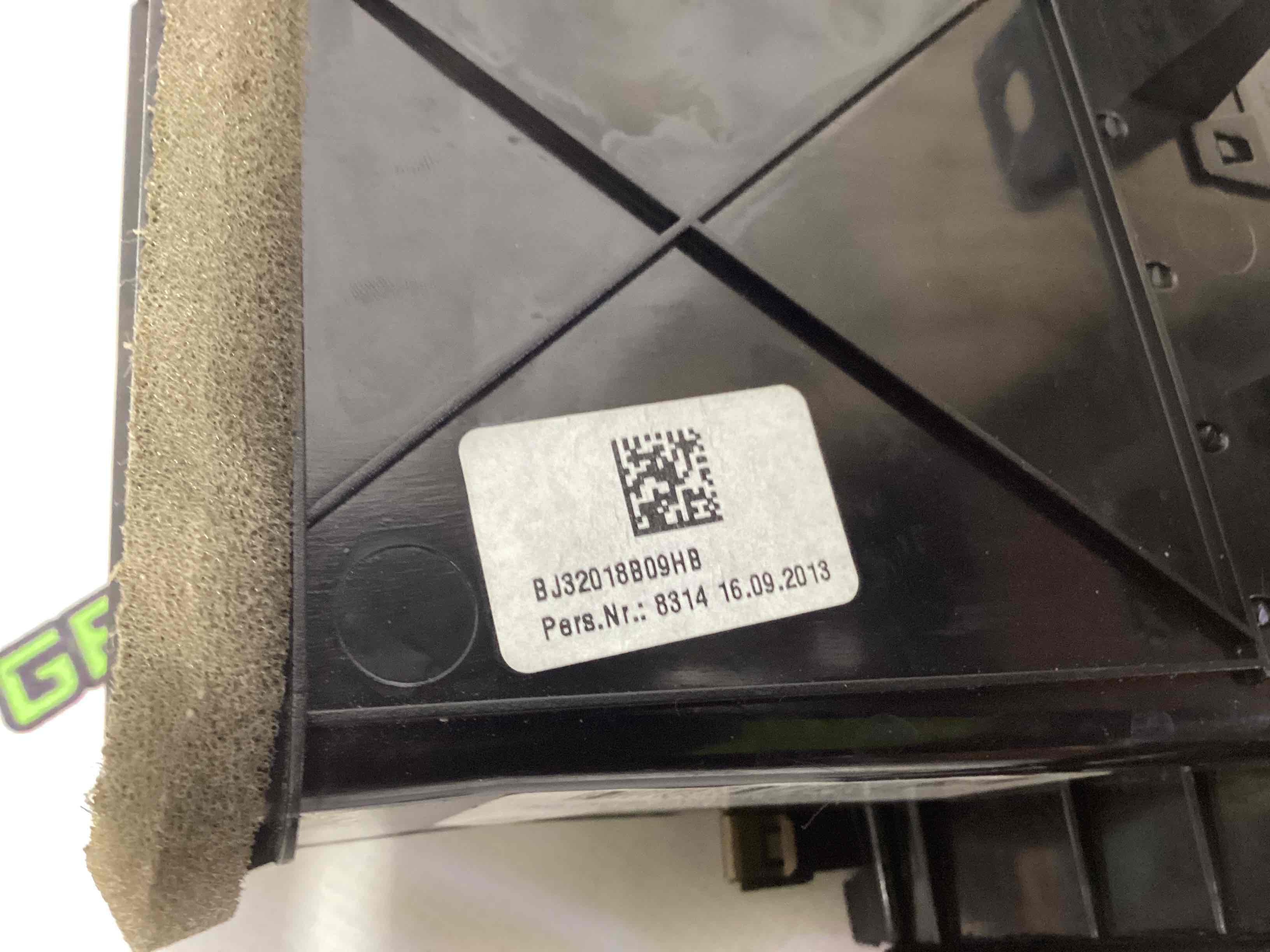 Дефлектор обдування салону