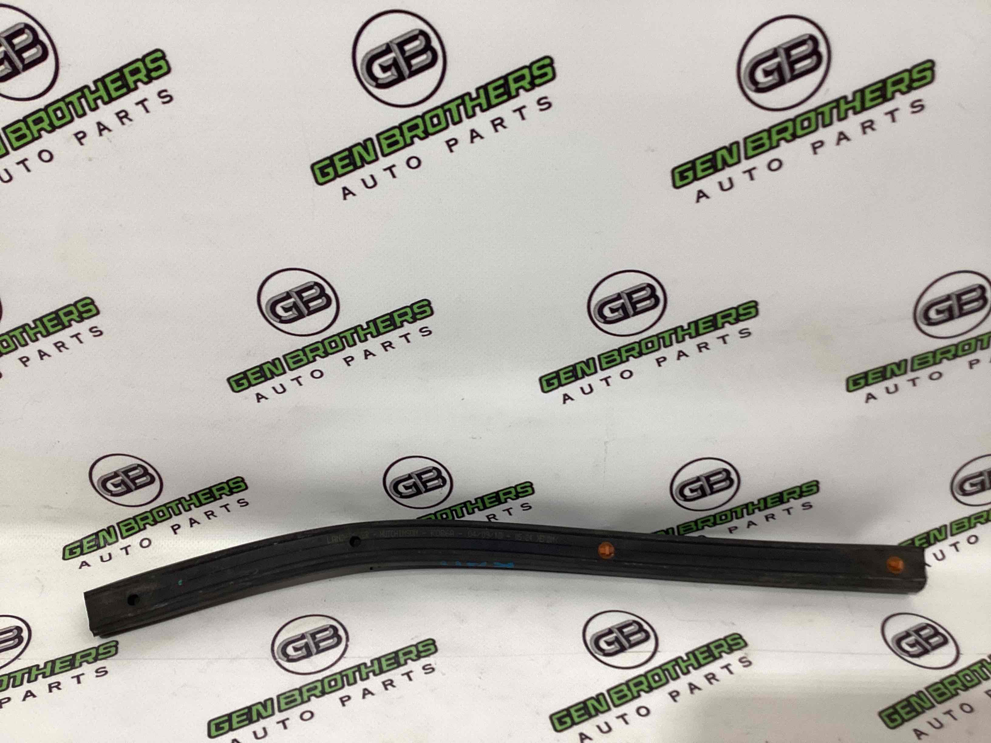 Ущільнювач капота, ізолятор, шуба