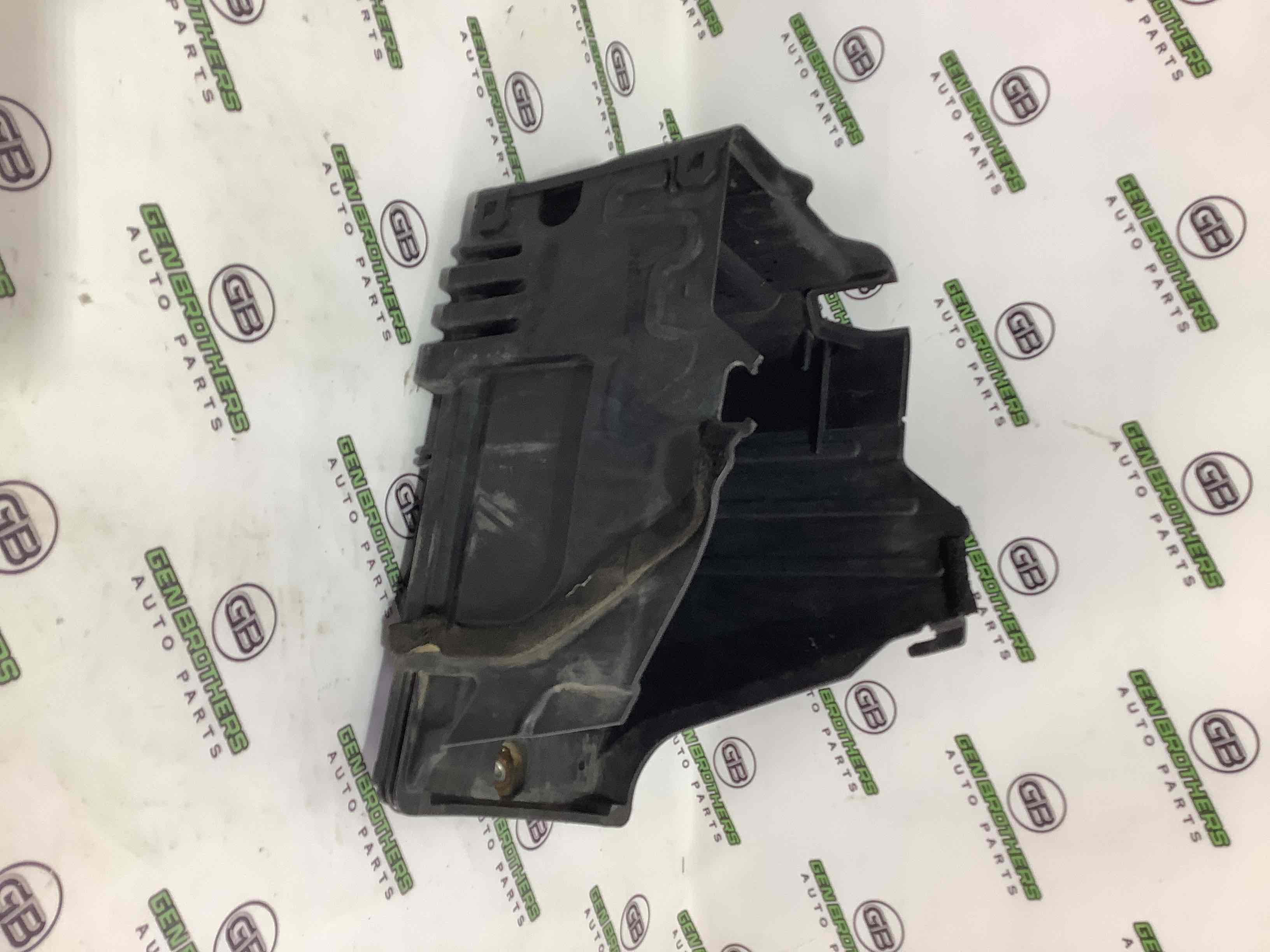 Полиця акумулятора, кришка, кріплення майданчик АКБ