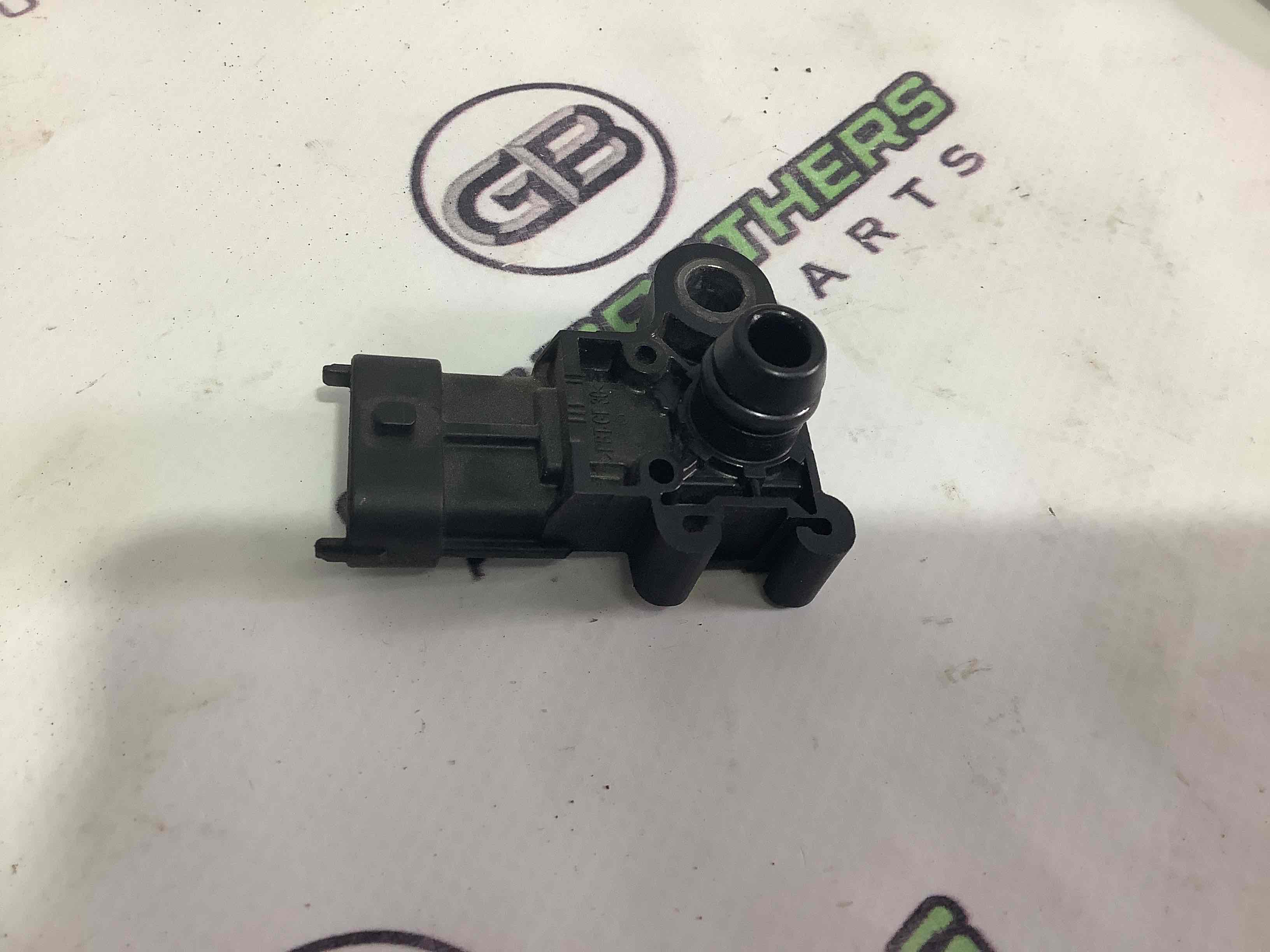 Датчик тиску у впускному колекторі