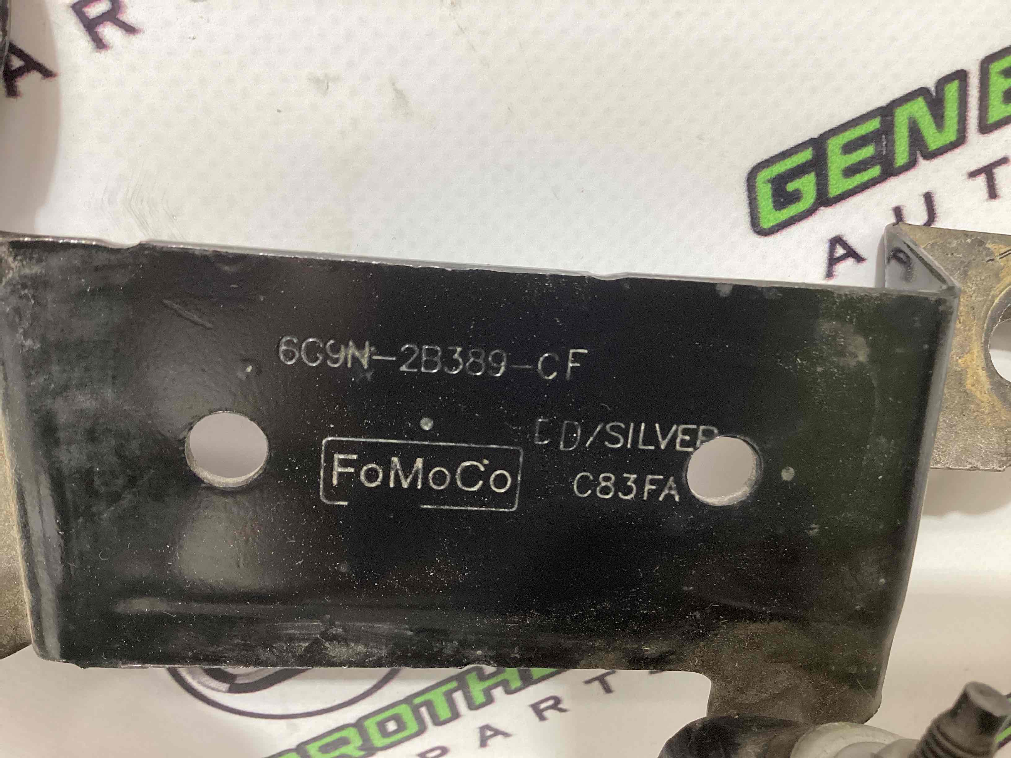 Кріплення, кронштейн