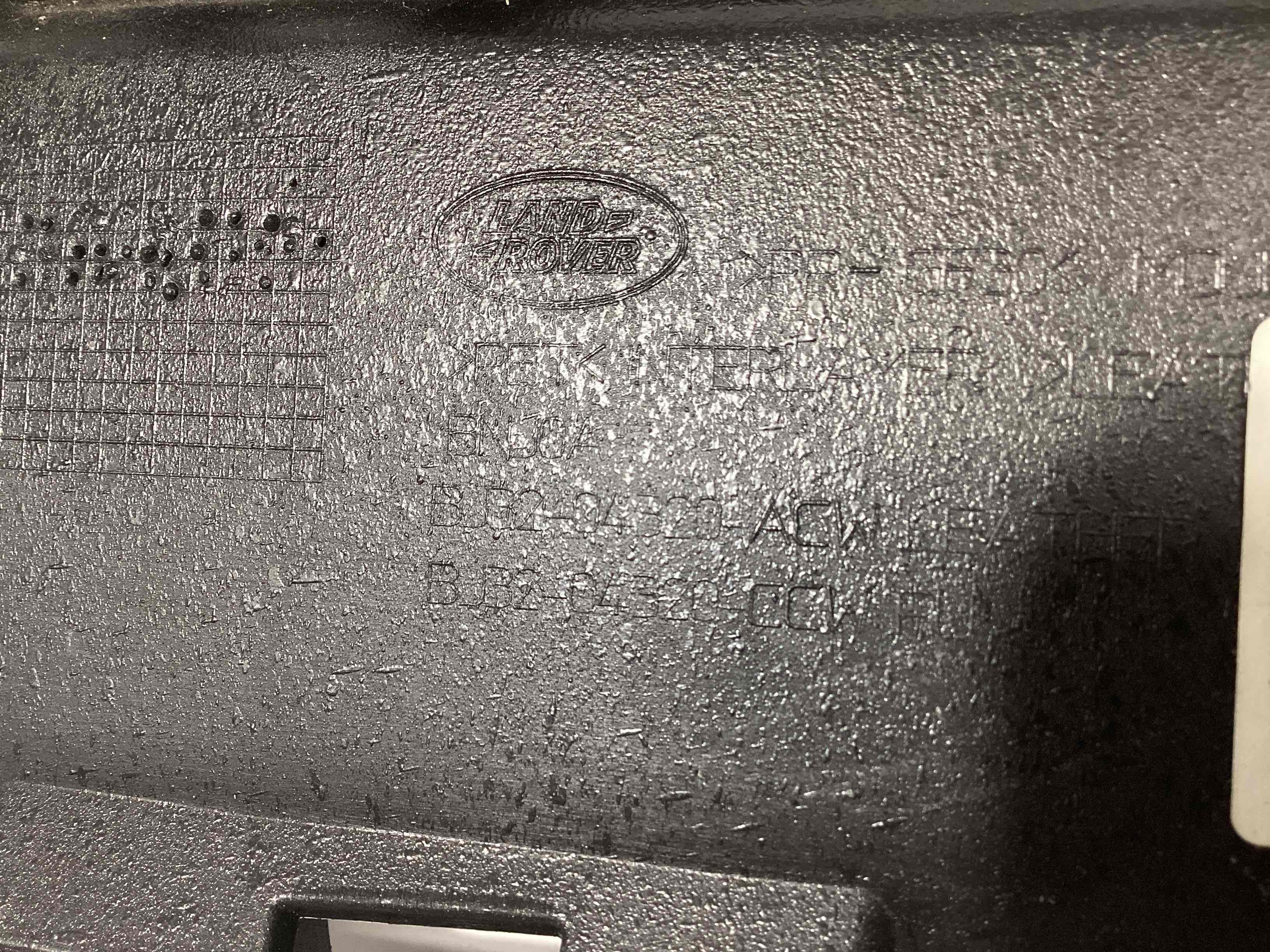 Панель передня салону торпедо