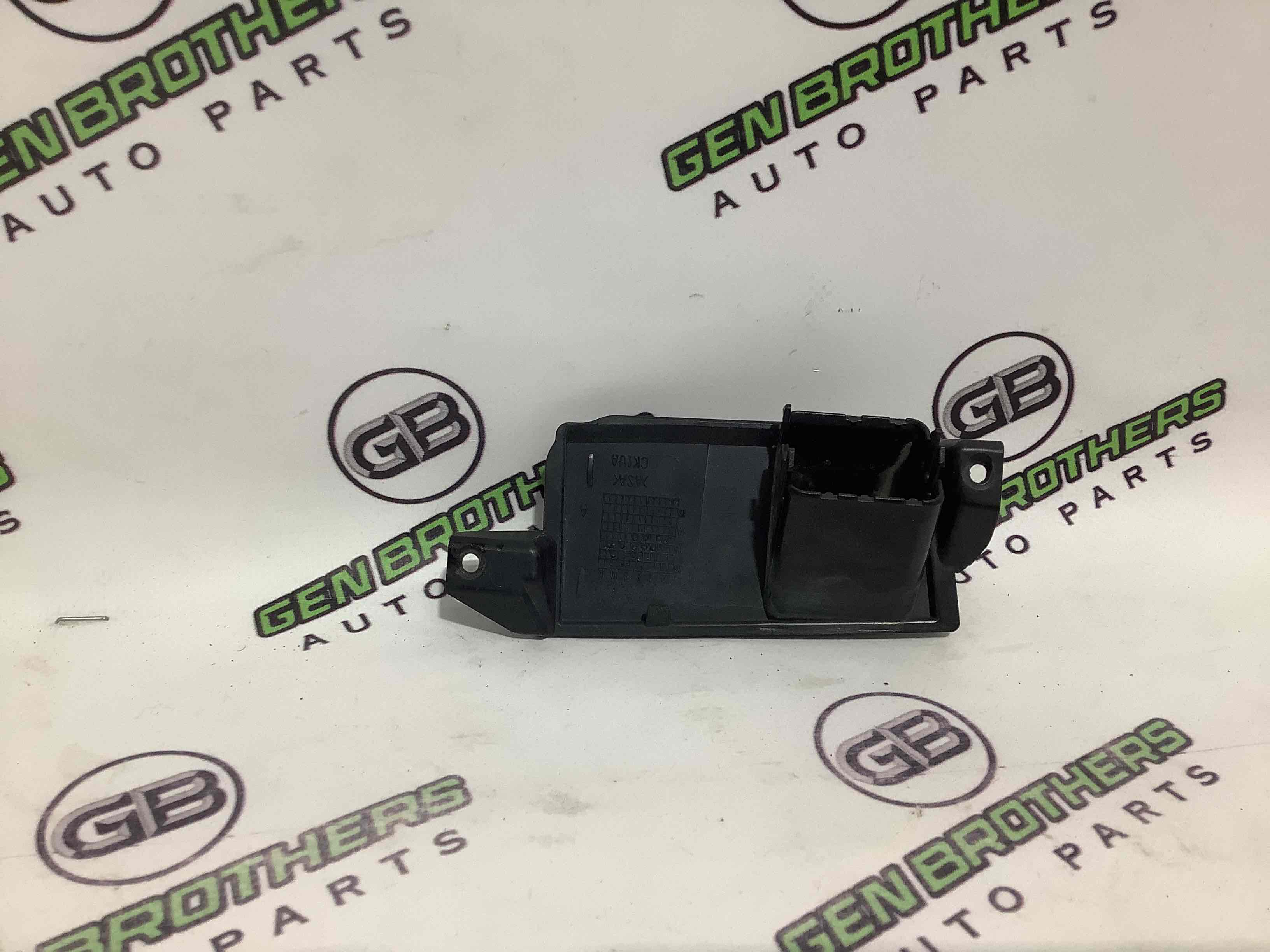 Кріплення, кронштейн