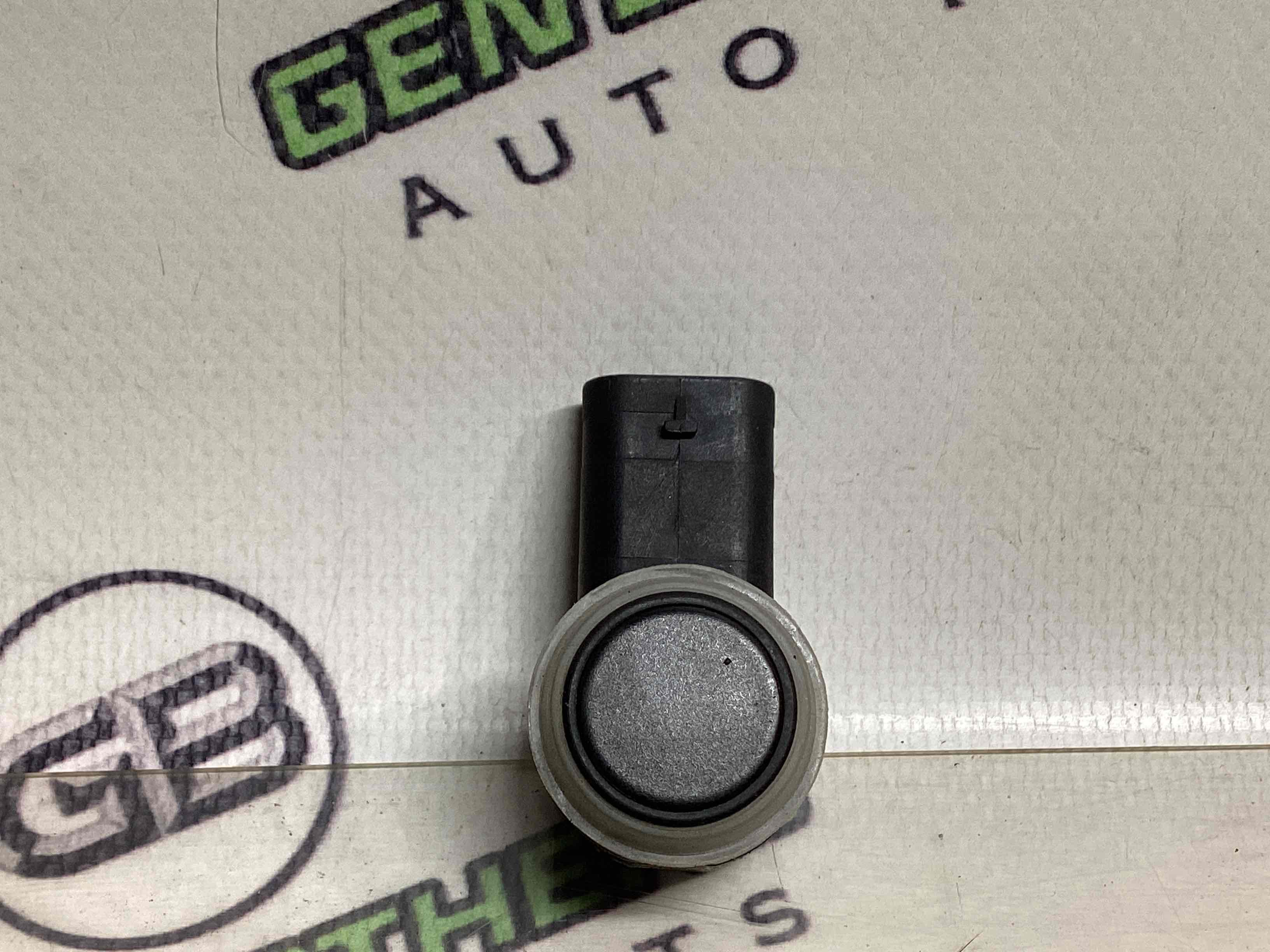 Парктронік, кріплення, корпус