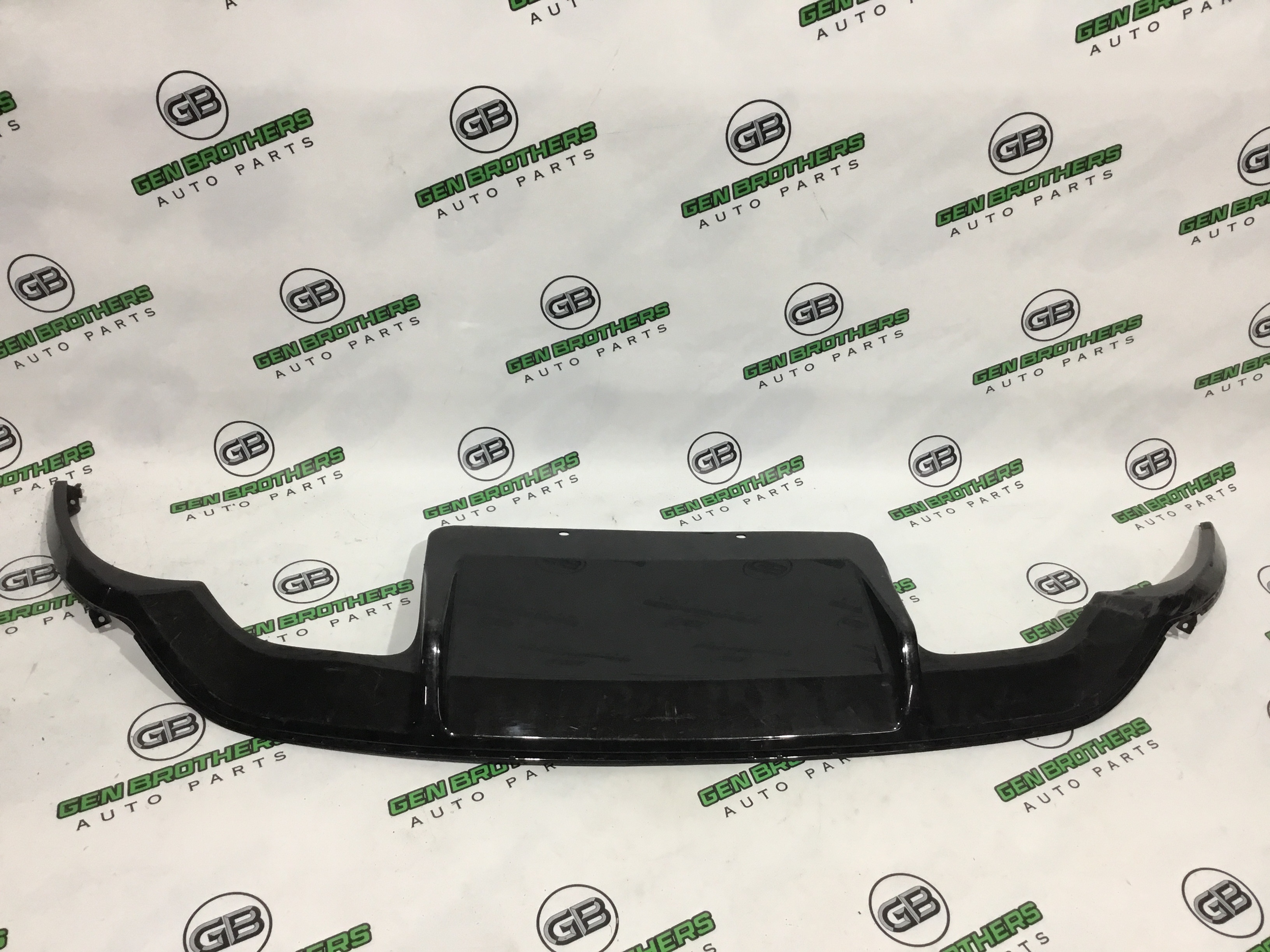 Накладка на бампер