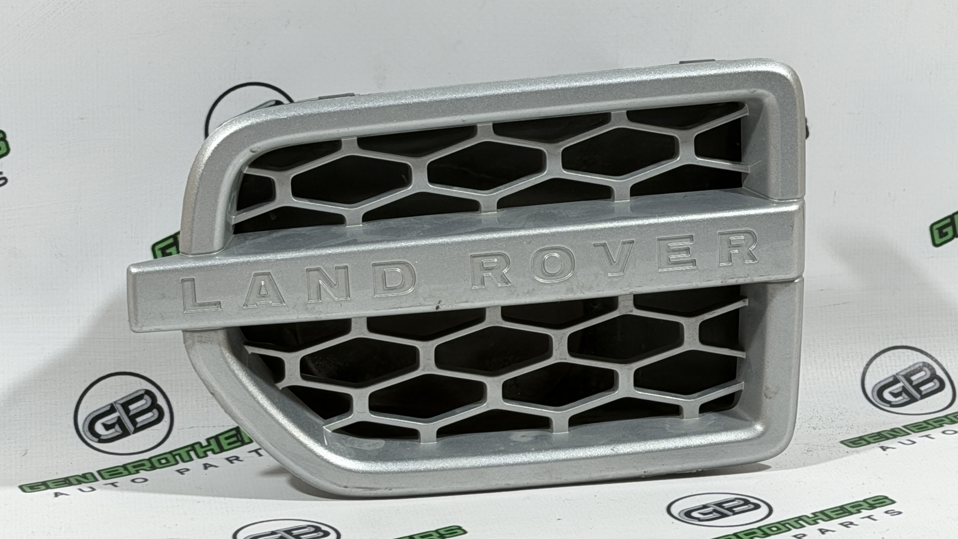 Молдинг крила, грати та зябра крила Land Rover Discovery 4 L319 2014
