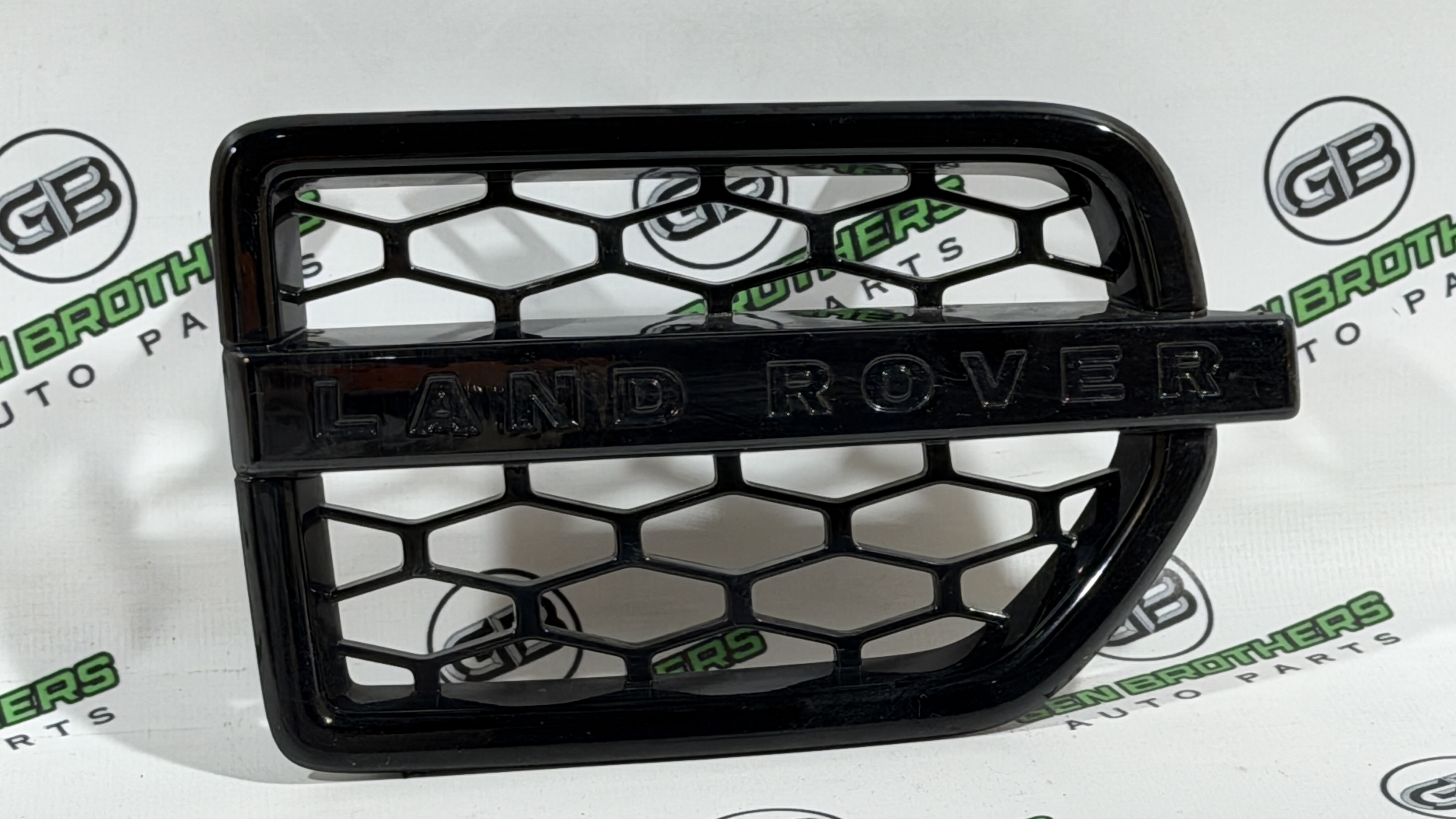 Молдинг крила, грати та зябра крила Land Rover Discovery 4 L319 2014