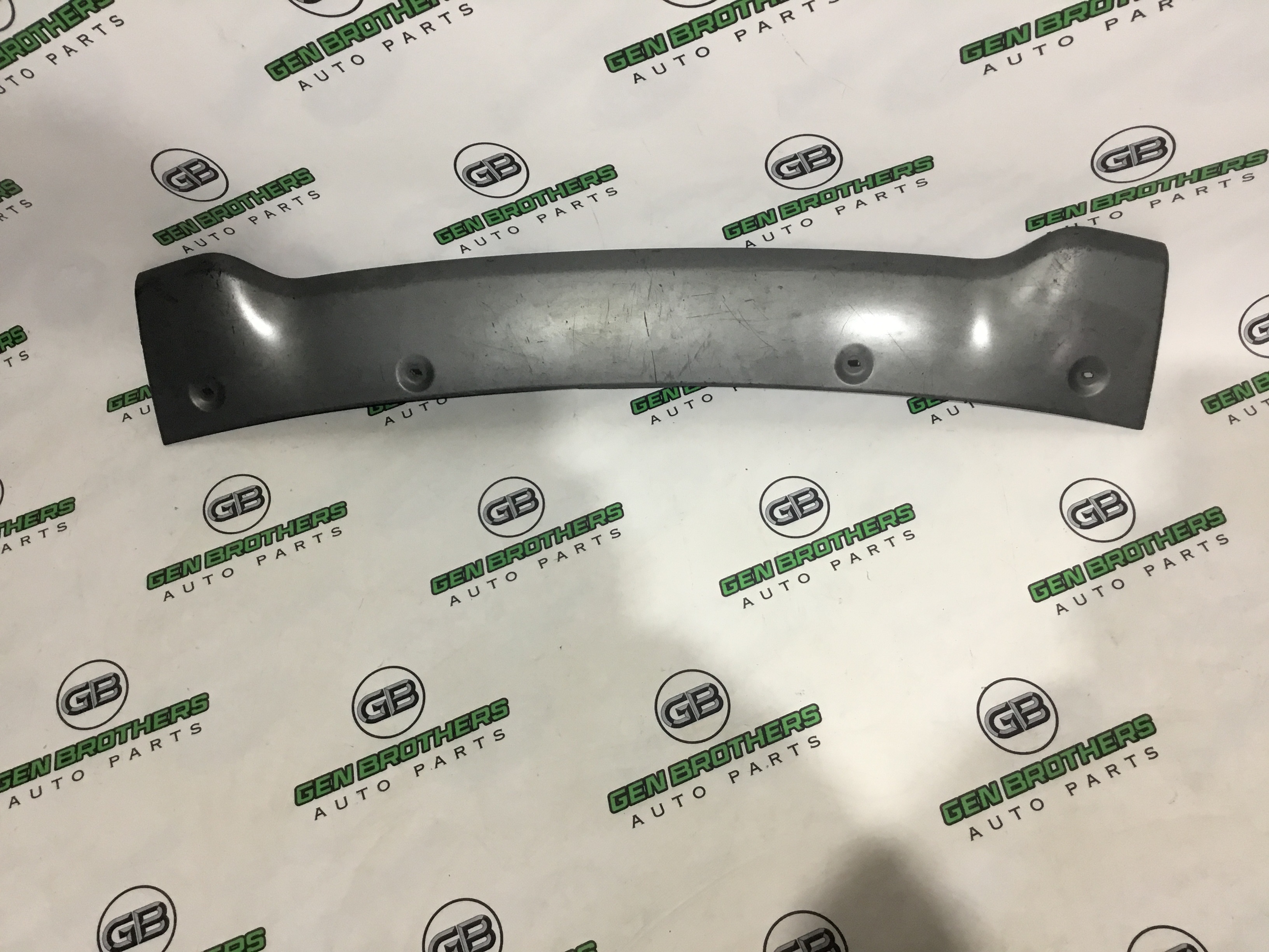 Бампер передній Land Rover Range Rover Sport L320 2010
