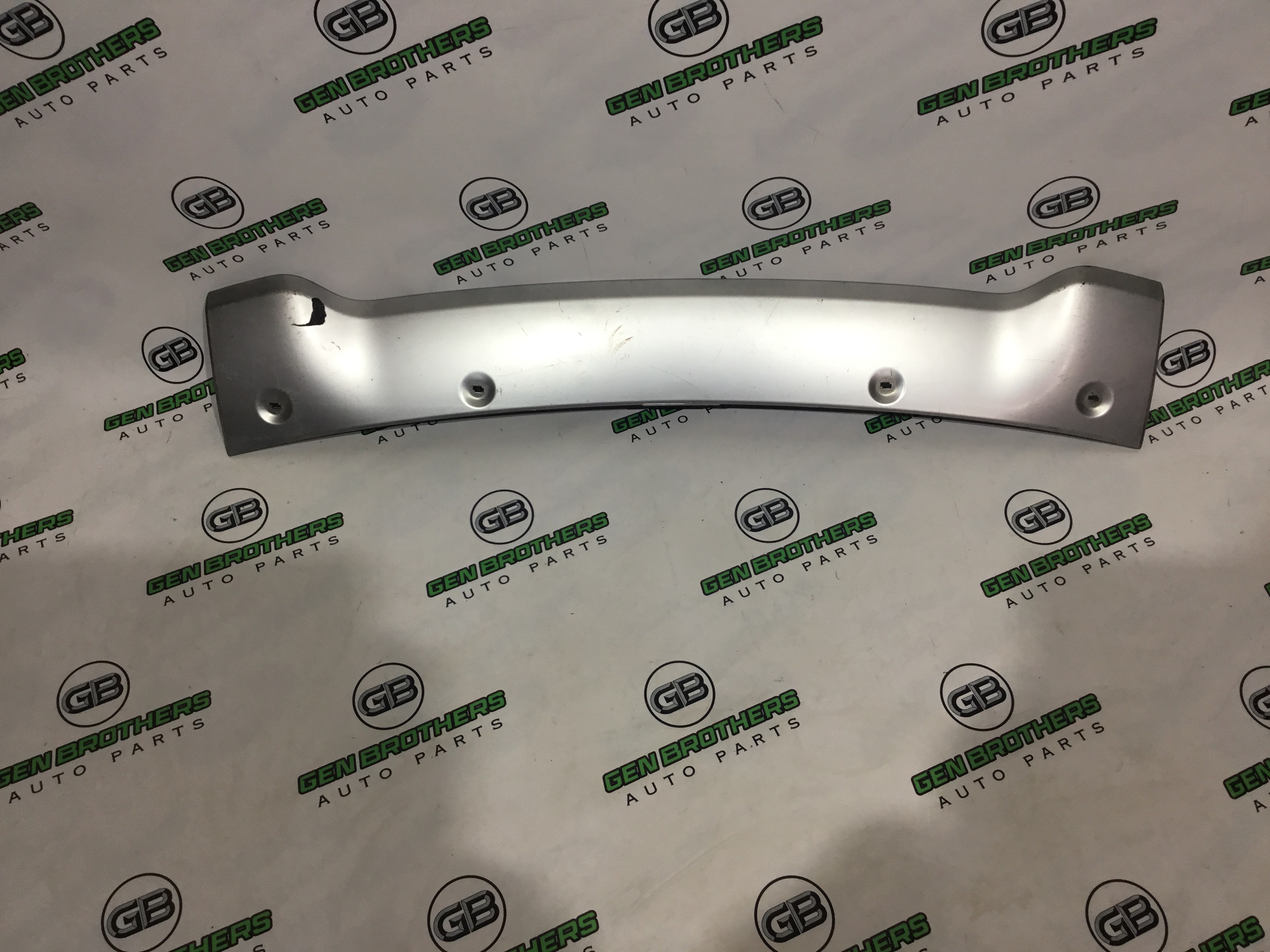 Бампер передній Land Rover Range Rover Sport L320 2010