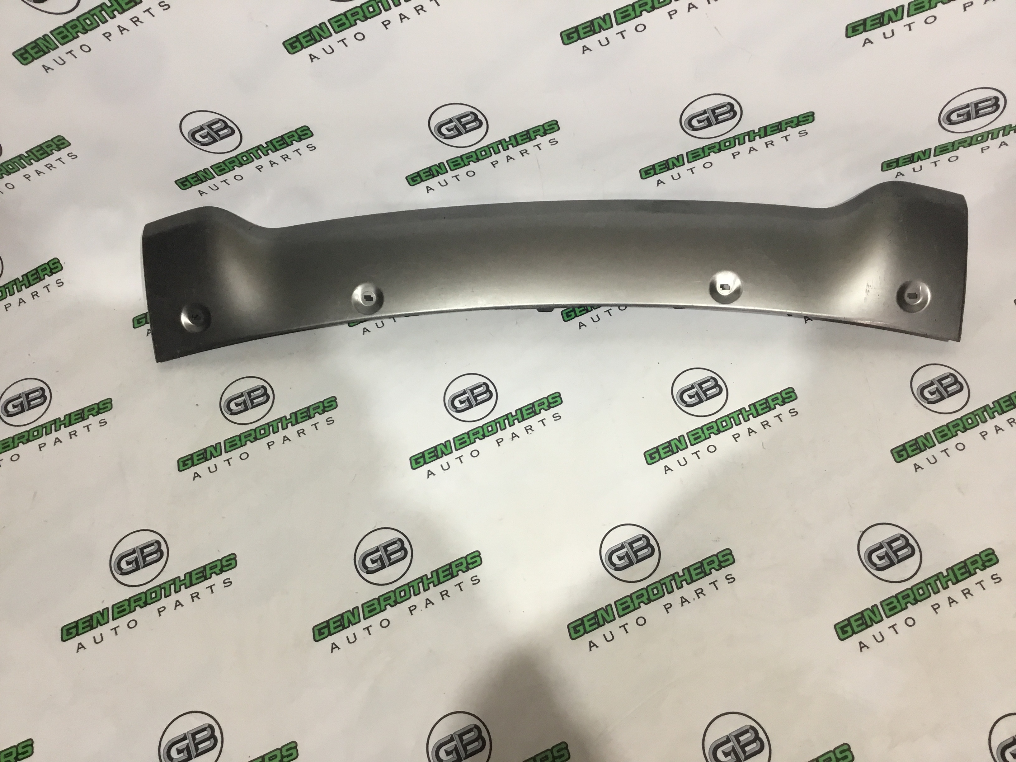 Бампер передній Land Rover Range Rover Sport L320 2010