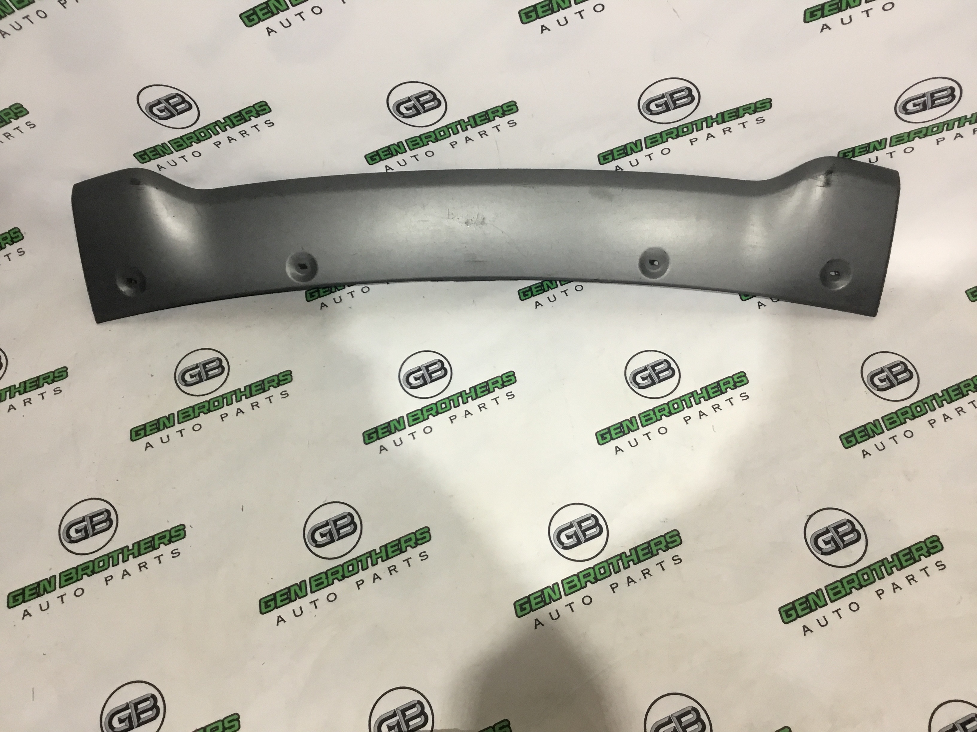 Бампер передній Land Rover Range Rover Sport L320 2010