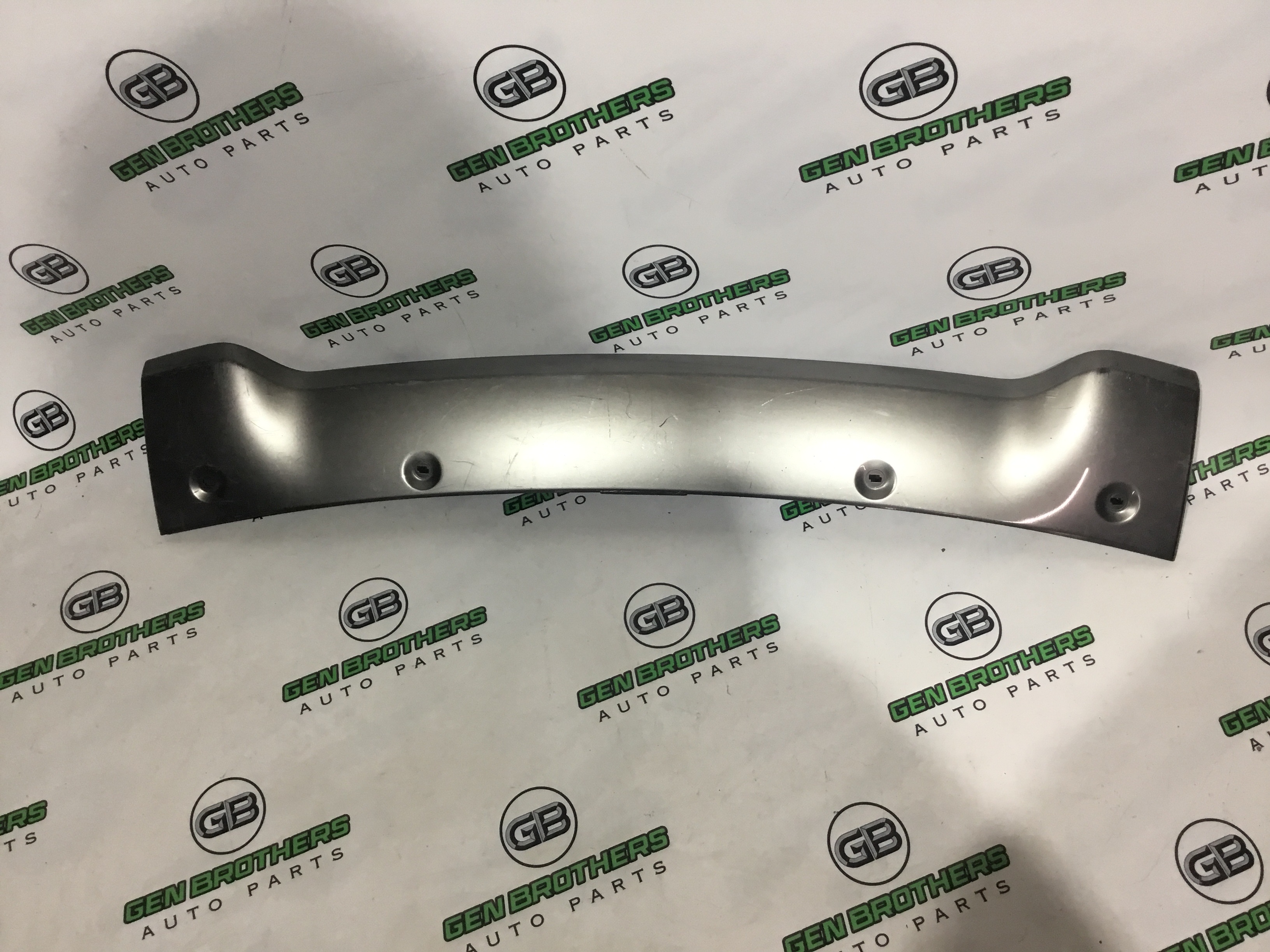 Бампер передній Land Rover Range Rover Sport L320 2010